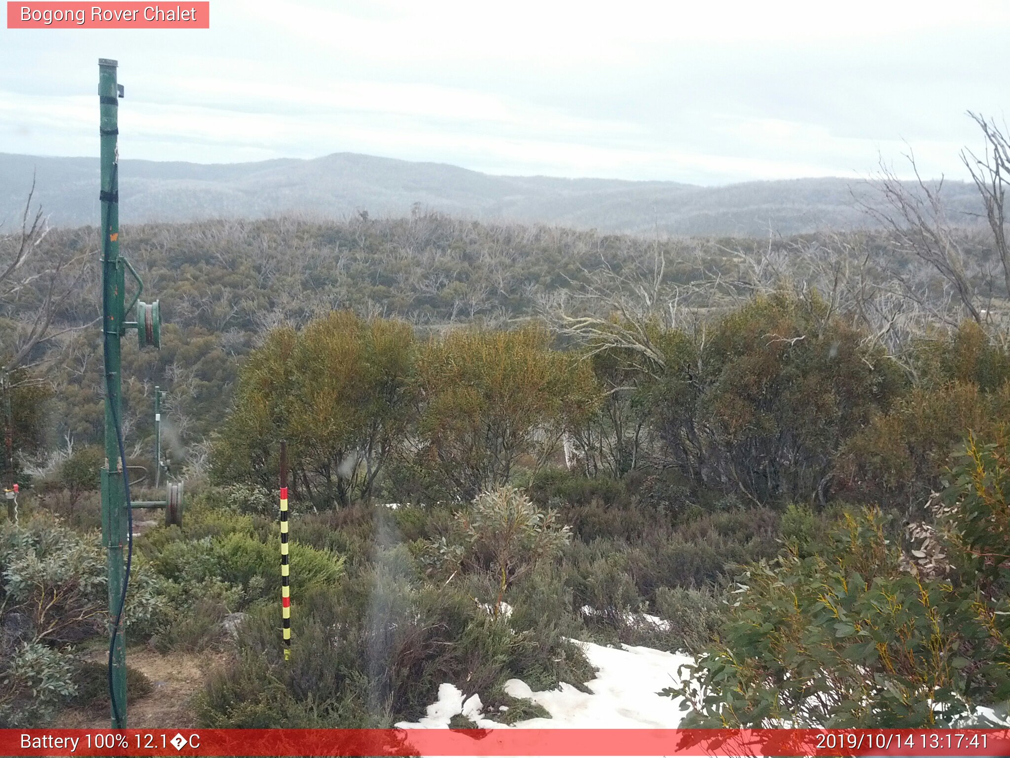 Bogong Web Cam 1:17pm Monday 14th of October 2019