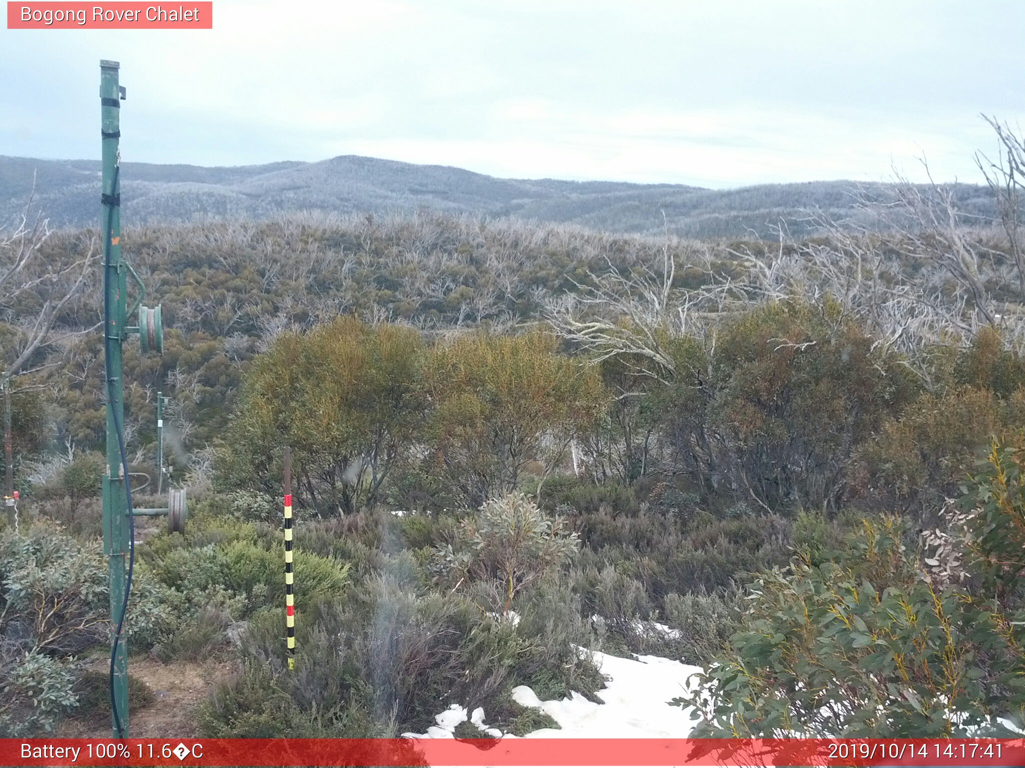 Bogong Web Cam 2:17pm Monday 14th of October 2019