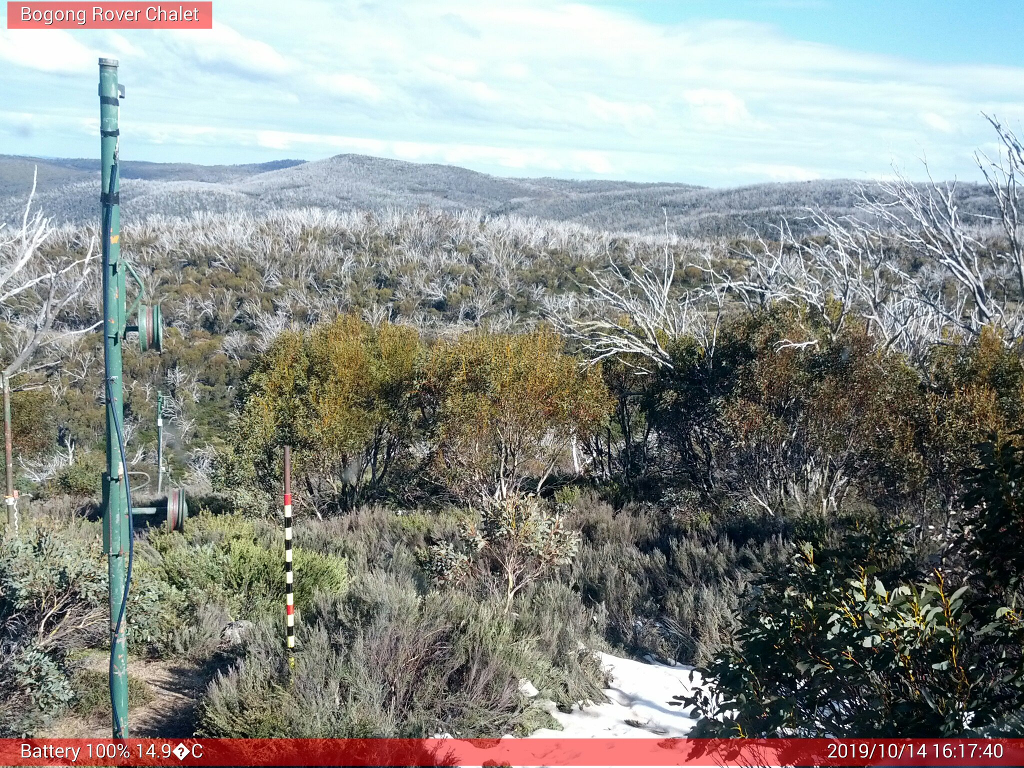 Bogong Web Cam 4:17pm Monday 14th of October 2019