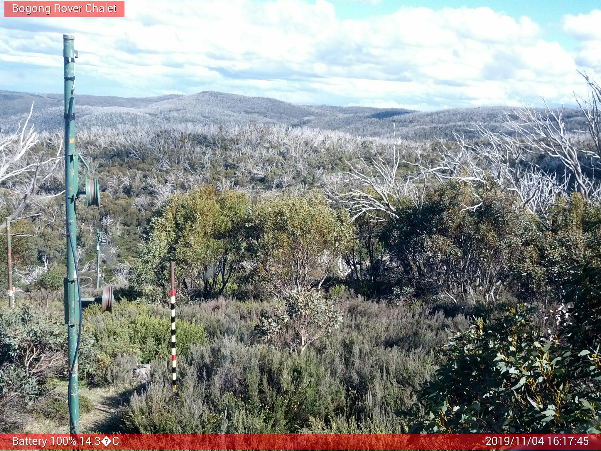 Bogong Web Cam 4:17pm Monday 4th of November 2019