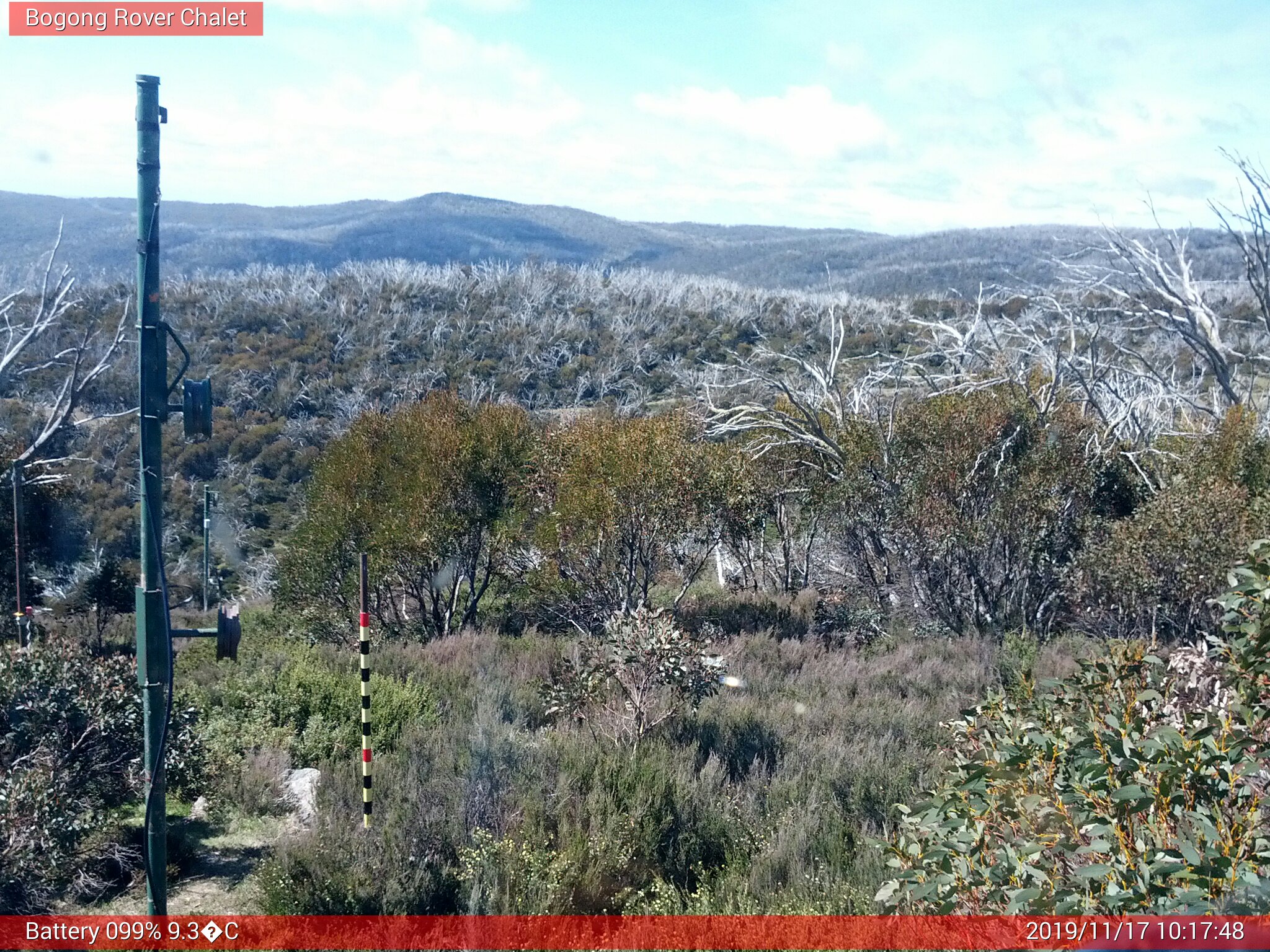 Bogong Web Cam 10:17am Sunday 17th of November 2019