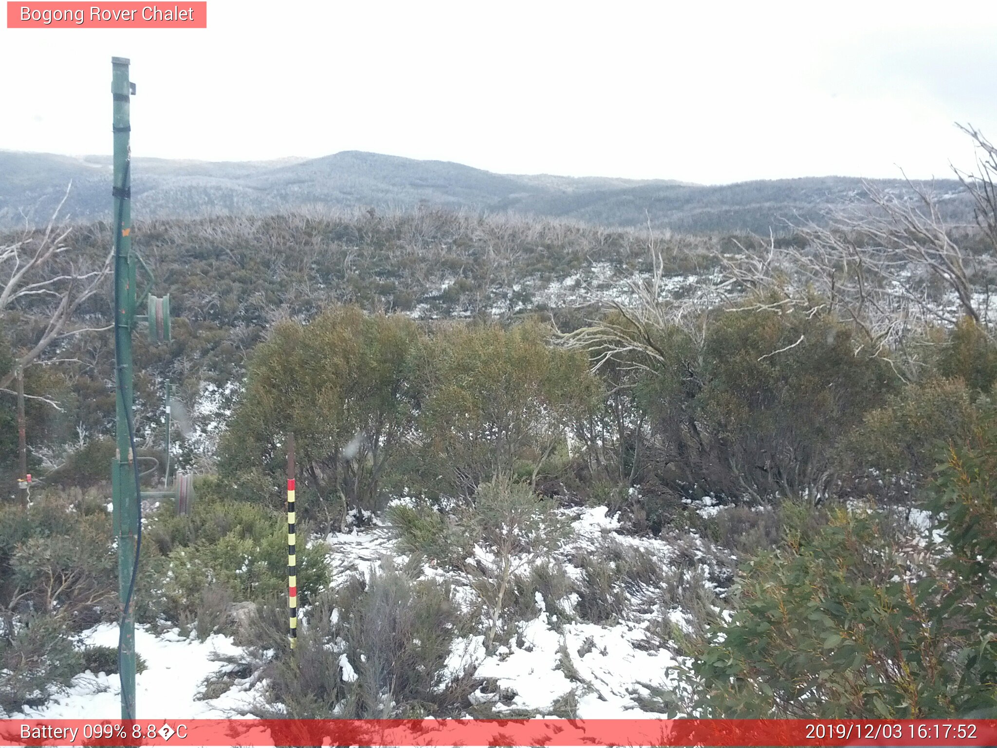 Bogong Web Cam 4:17pm Tuesday 3rd of December 2019