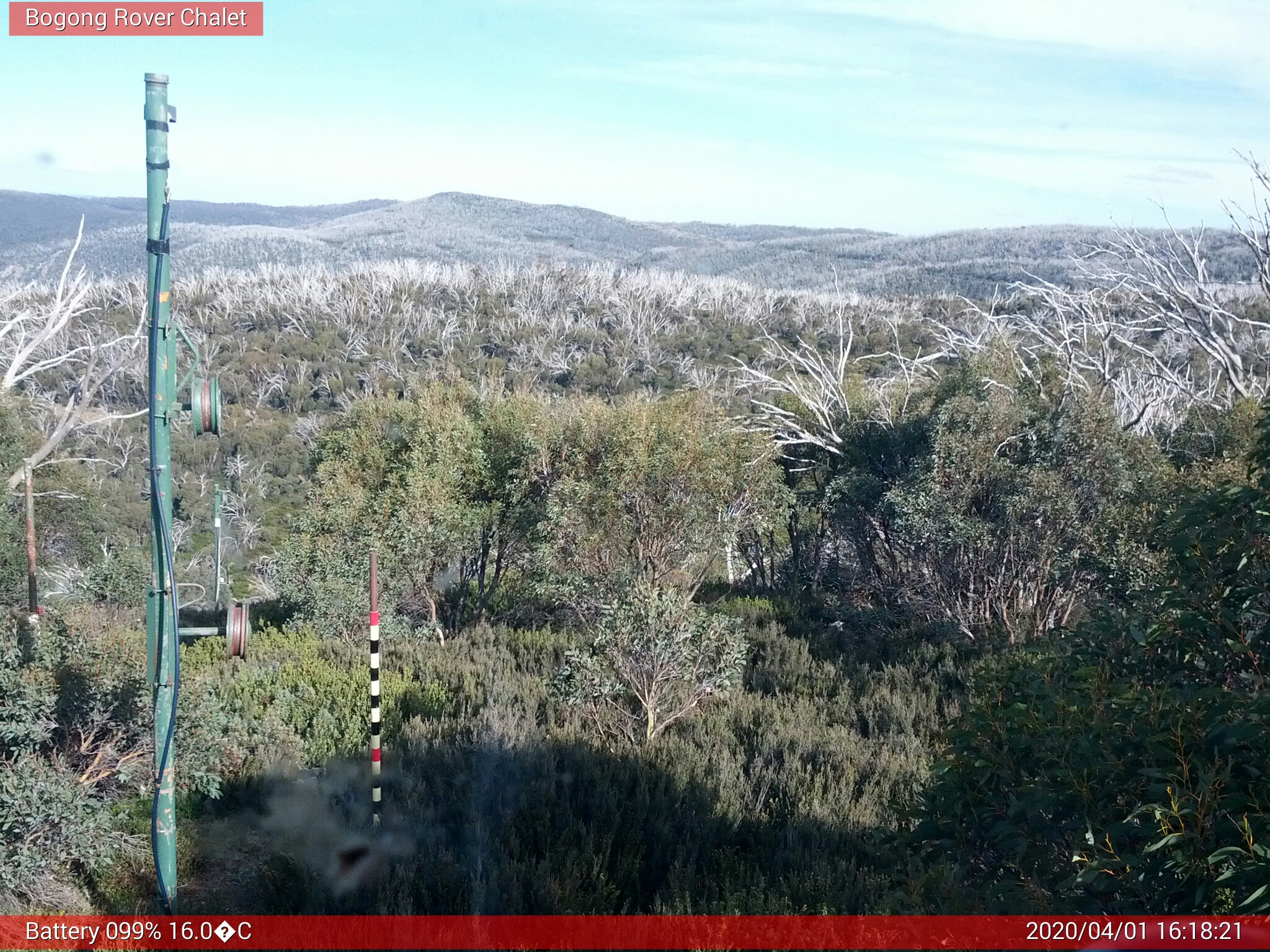 Bogong Web Cam 4:18pm Wednesday 1st of April 2020