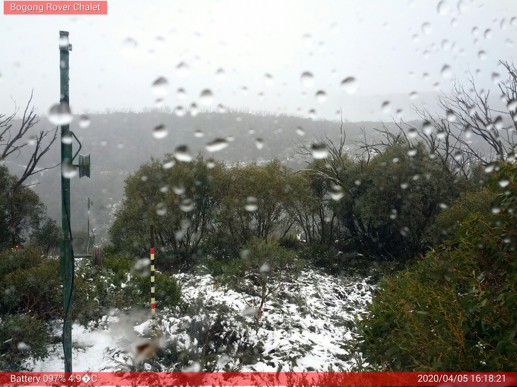 Bogong Web Cam 4:18pm Sunday 5th of April 2020