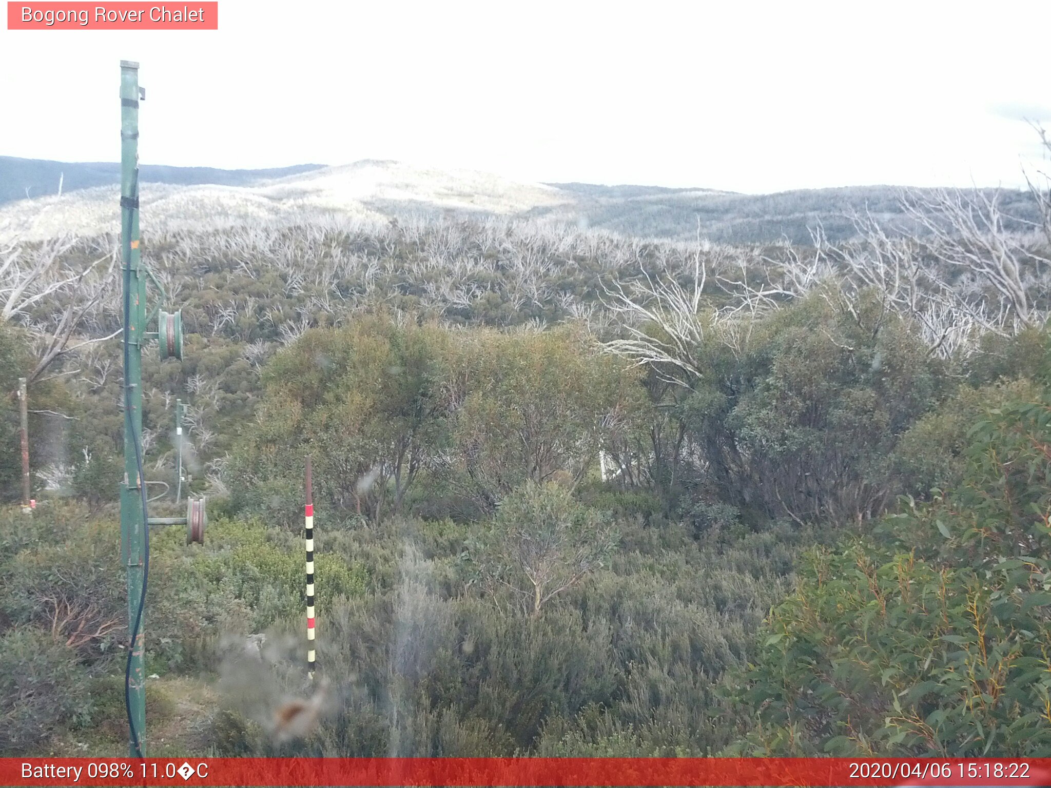 Bogong Web Cam 3:18pm Monday 6th of April 2020