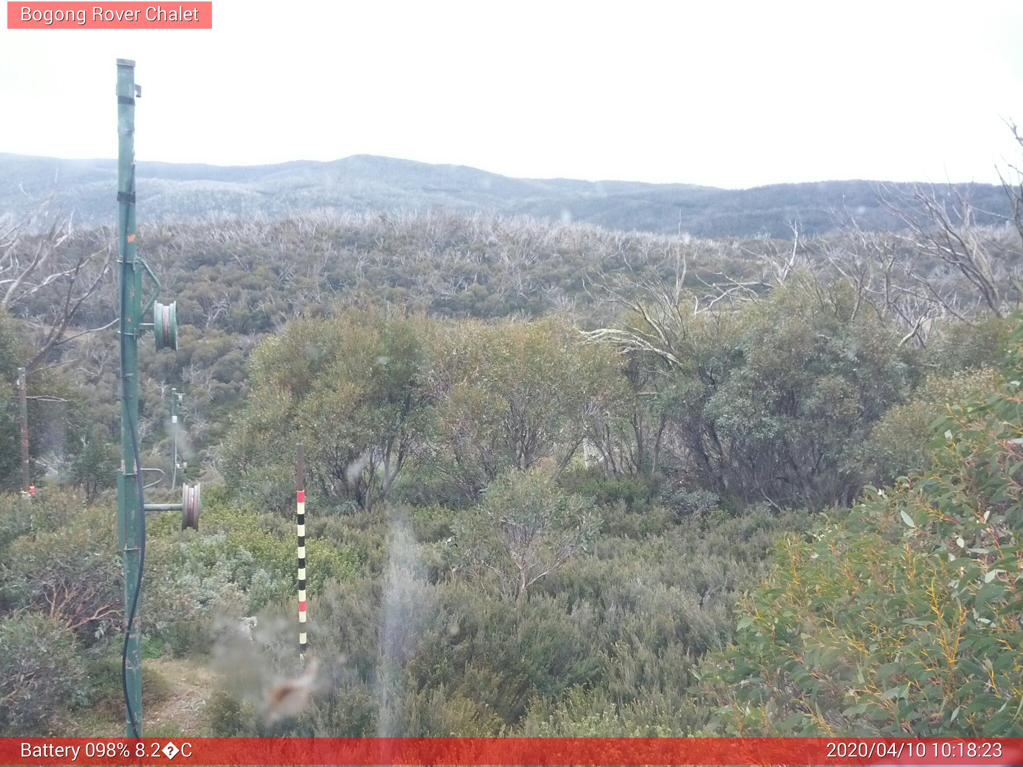 Bogong Web Cam 10:18am Friday 10th of April 2020