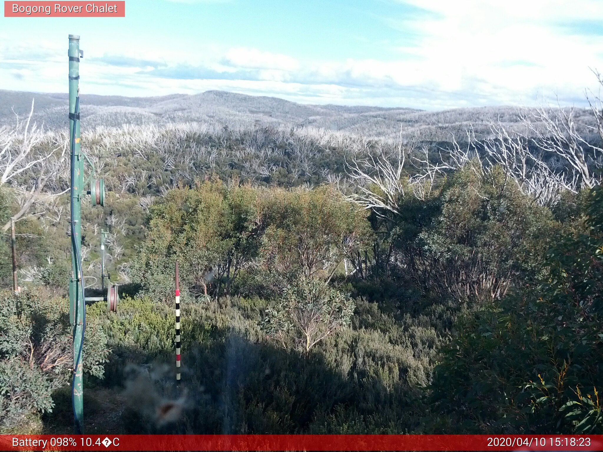 Bogong Web Cam 3:18pm Friday 10th of April 2020