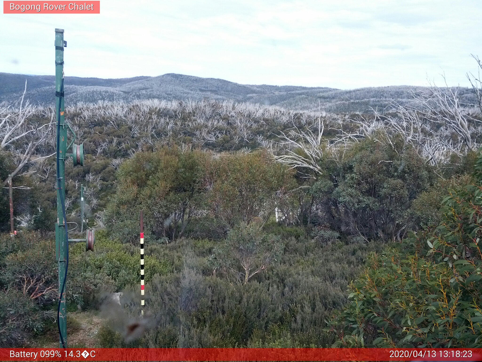 Bogong Web Cam 1:18pm Monday 13th of April 2020