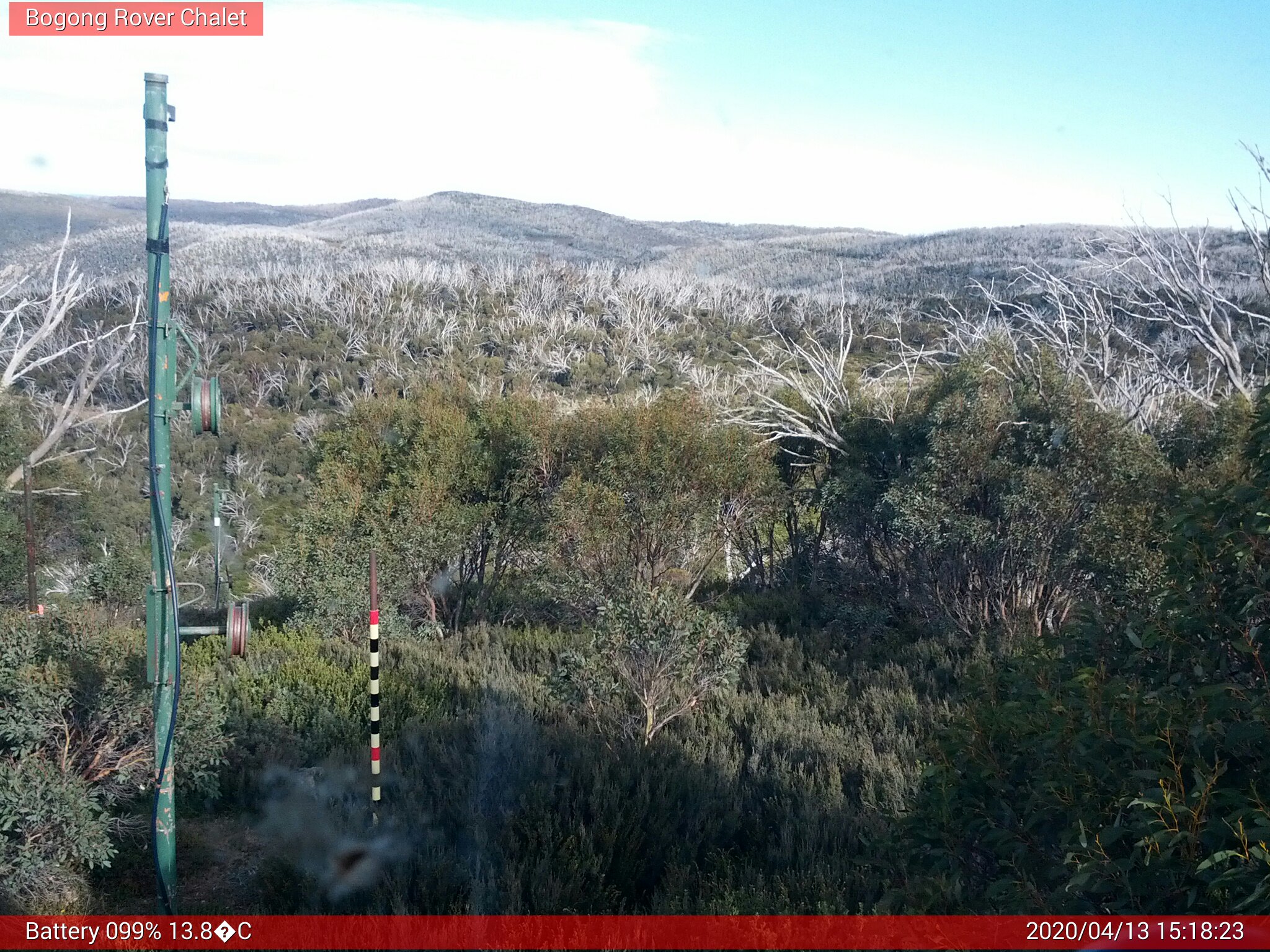 Bogong Web Cam 3:18pm Monday 13th of April 2020