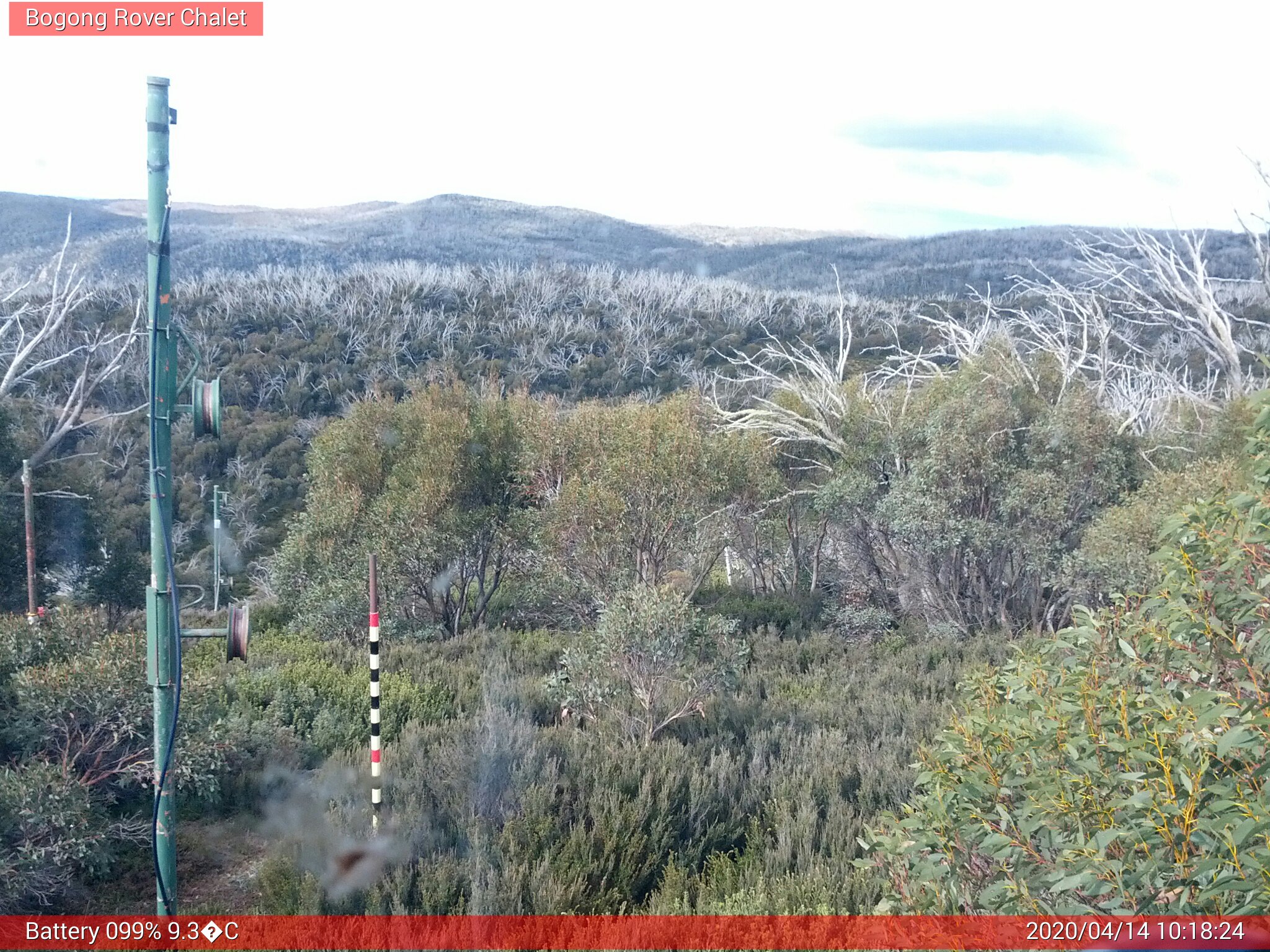 Bogong Web Cam 10:18am Tuesday 14th of April 2020