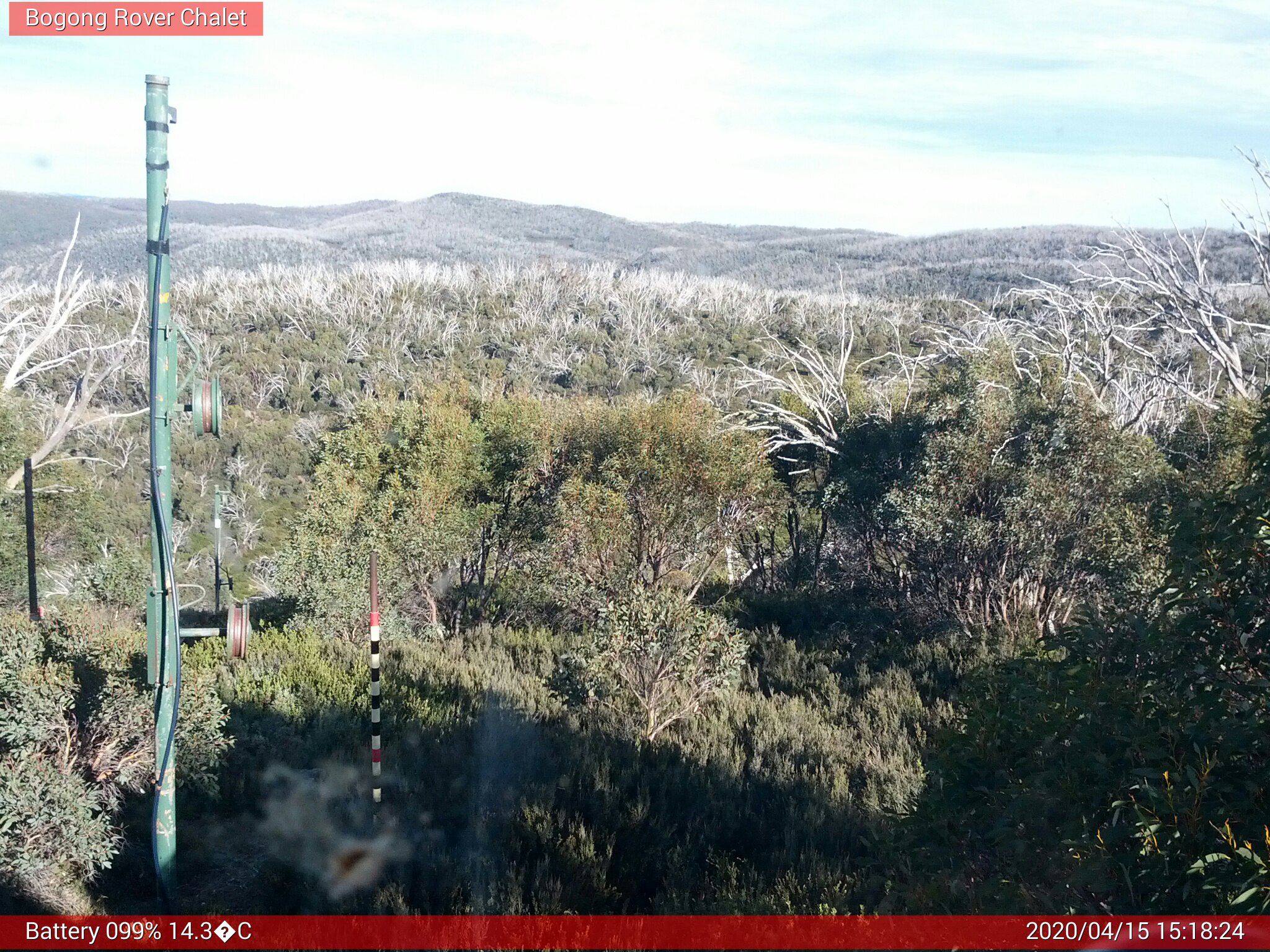 Bogong Web Cam 3:18pm Wednesday 15th of April 2020