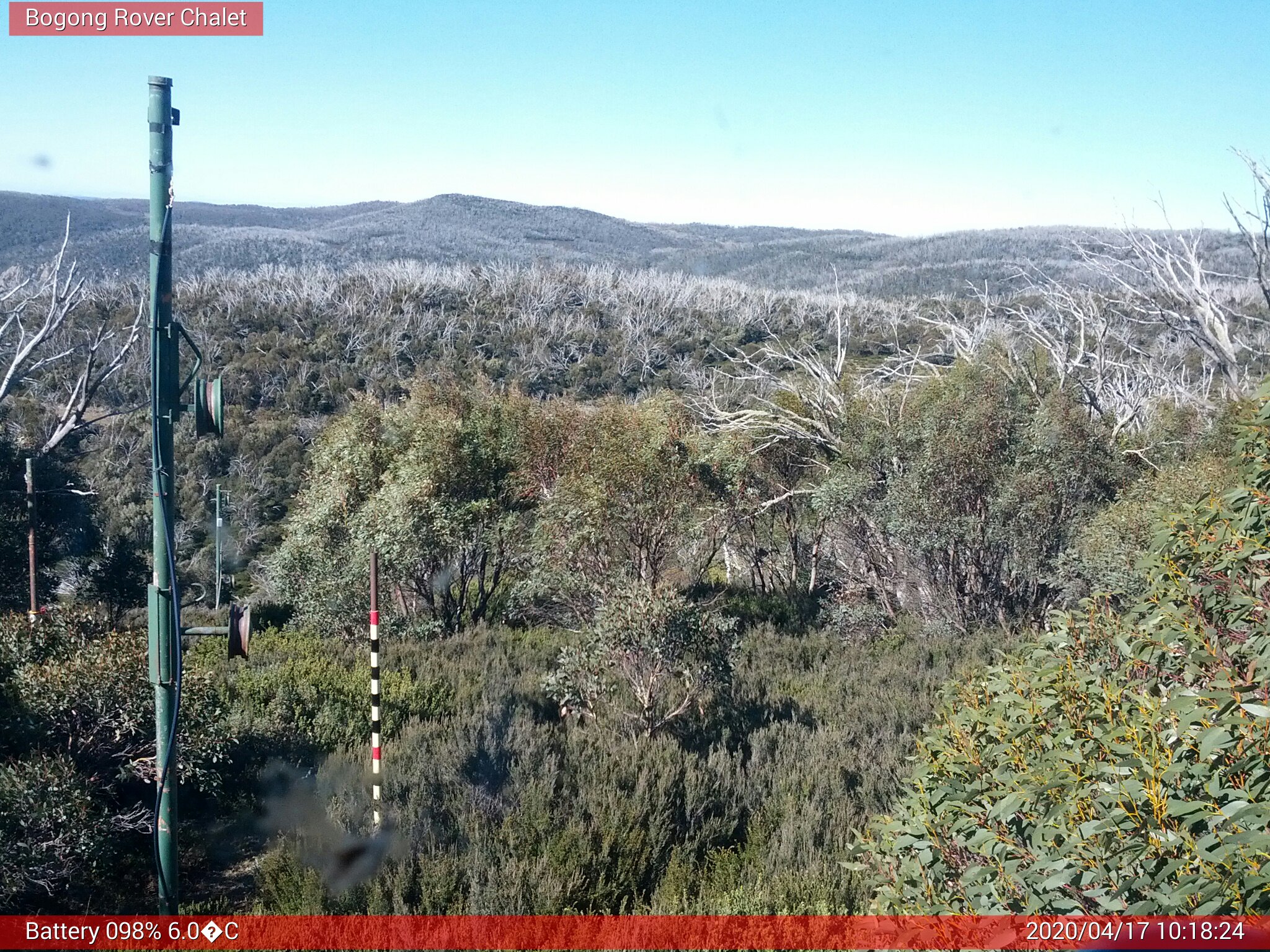 Bogong Web Cam 10:18am Friday 17th of April 2020