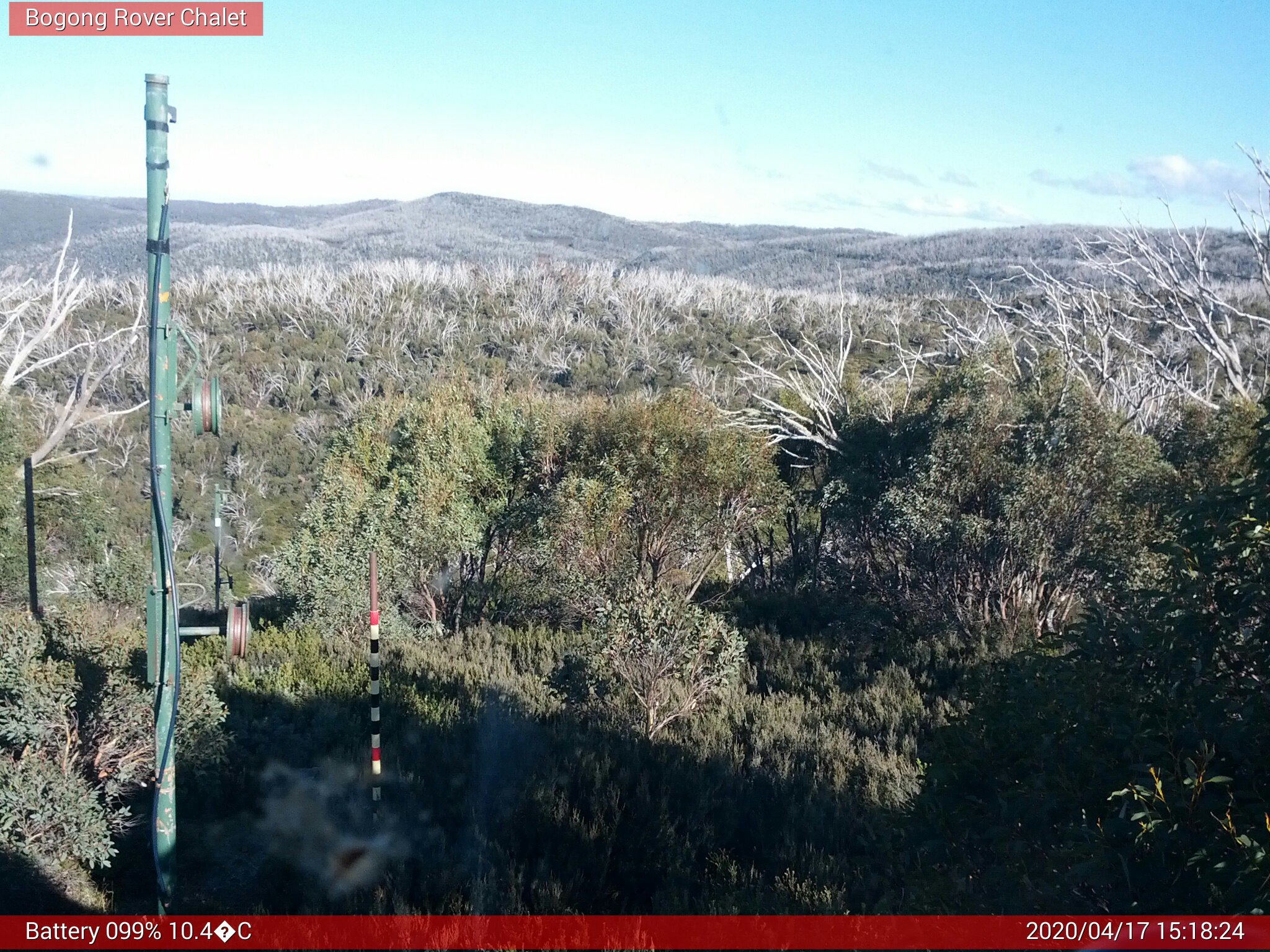 Bogong Web Cam 3:18pm Friday 17th of April 2020