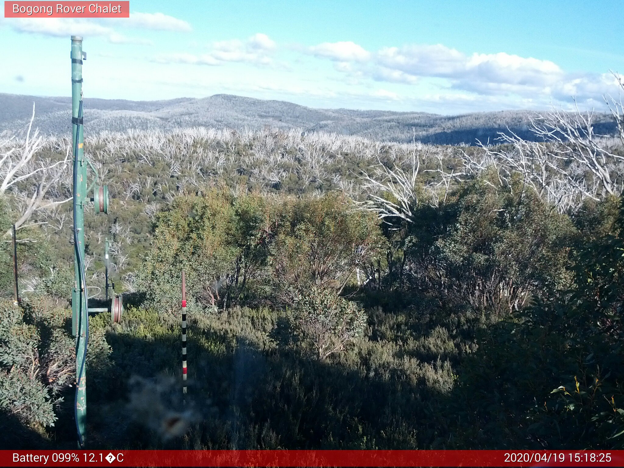 Bogong Web Cam 3:18pm Sunday 19th of April 2020