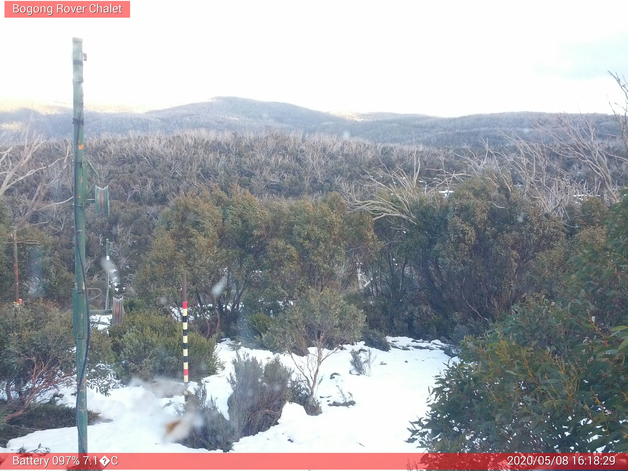 Bogong Web Cam 4:18pm Friday 8th of May 2020