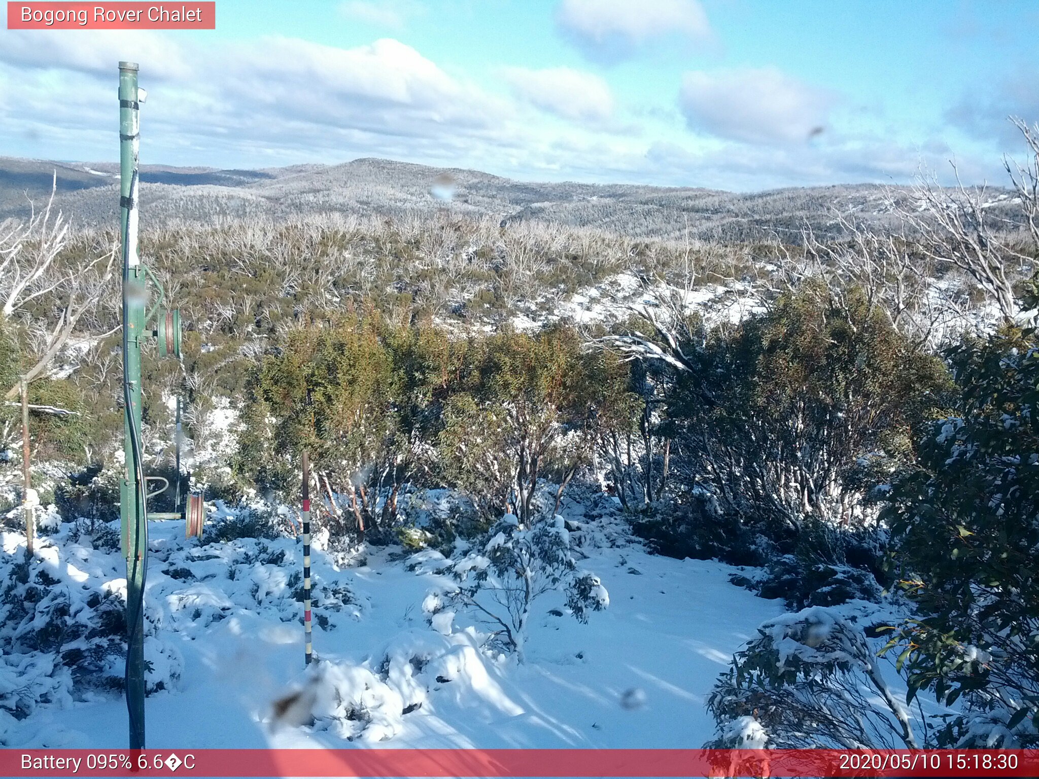 Bogong Web Cam 3:18pm Sunday 10th of May 2020