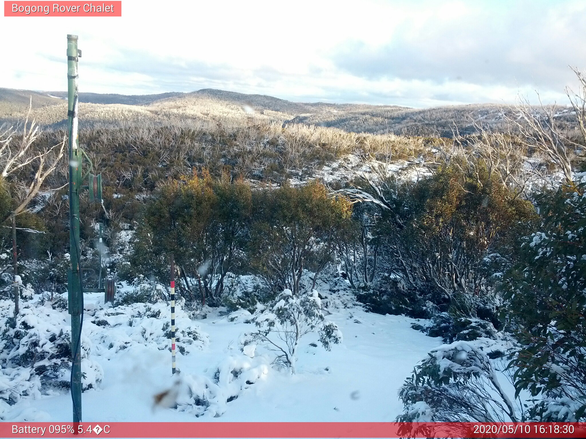 Bogong Web Cam 4:18pm Sunday 10th of May 2020