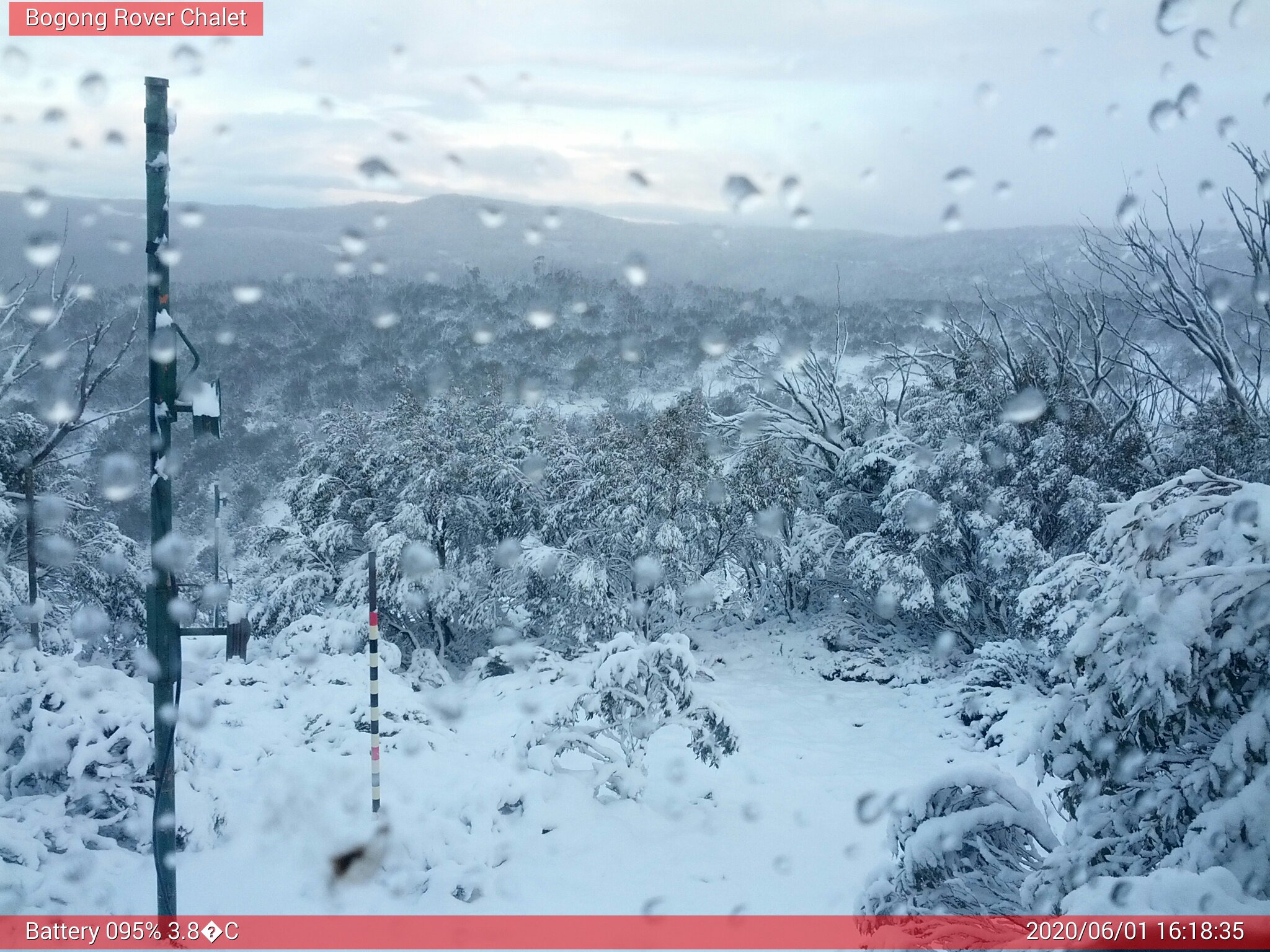 Bogong Web Cam 4:18pm Monday 1st of June 2020