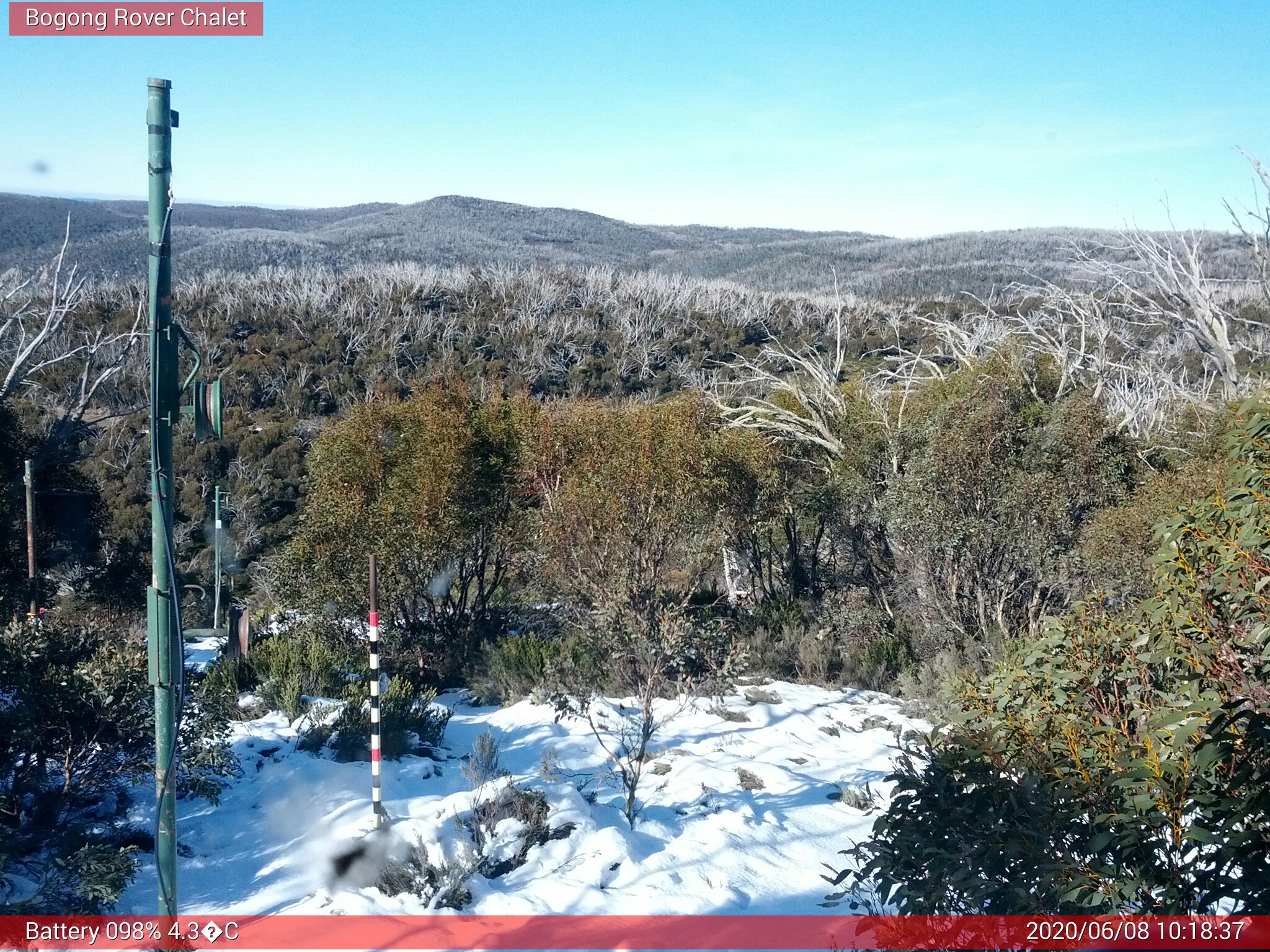 Bogong Web Cam 10:18am Monday 8th of June 2020