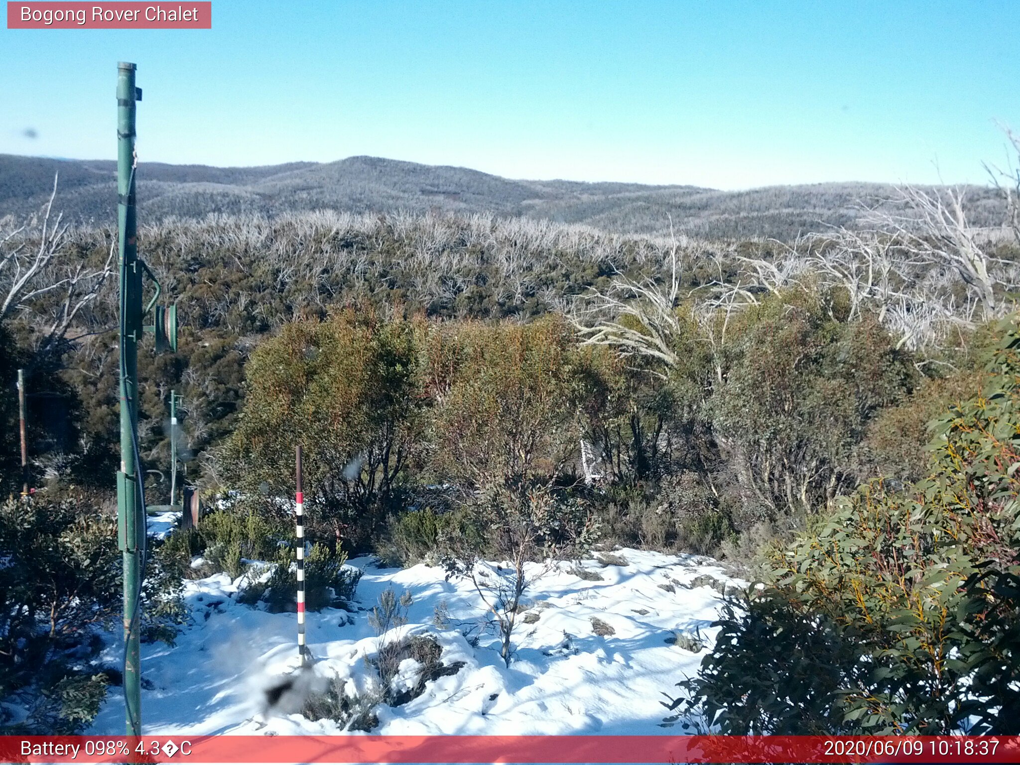 Bogong Web Cam 10:18am Tuesday 9th of June 2020