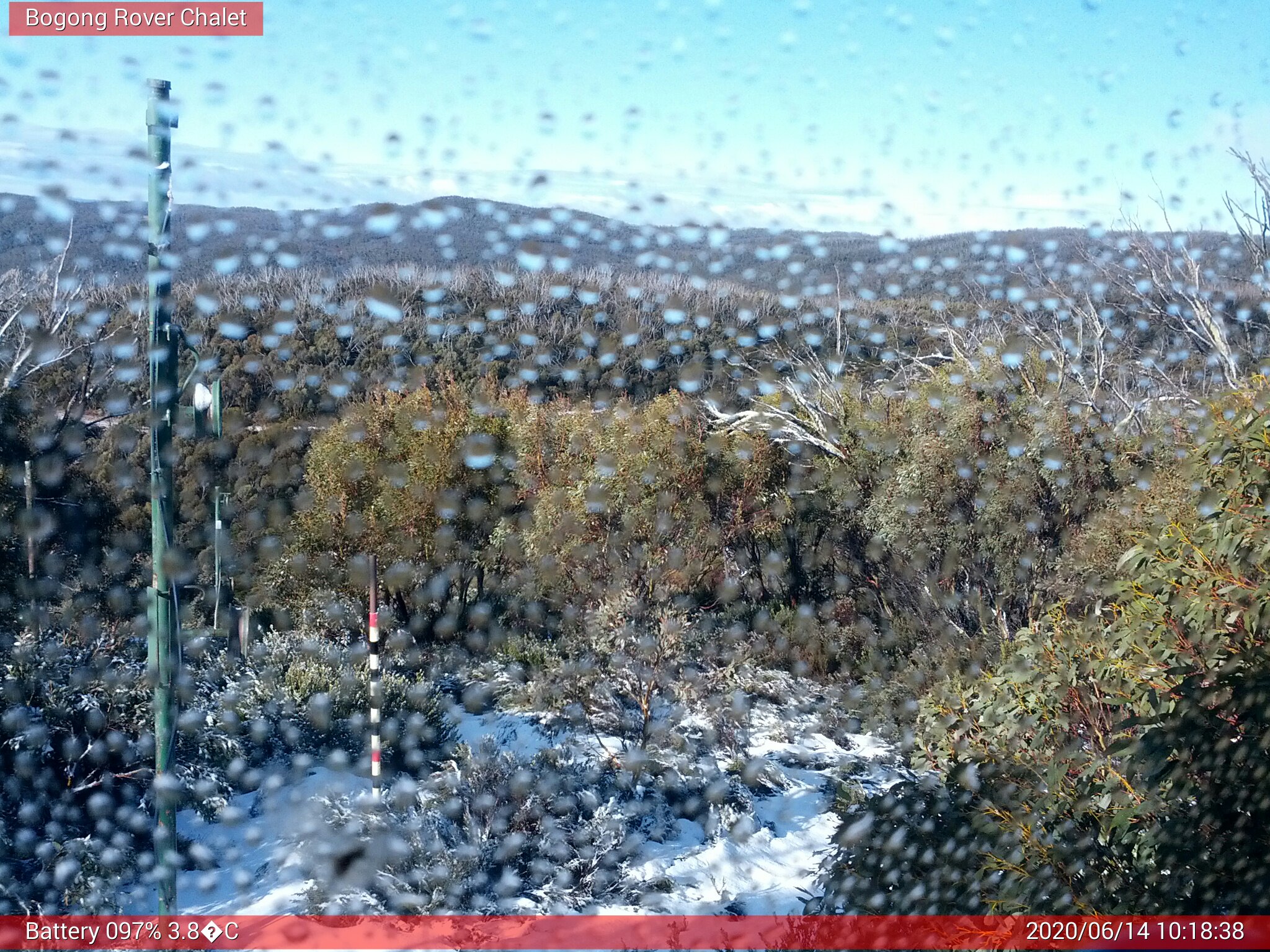 Bogong Web Cam 10:18am Sunday 14th of June 2020