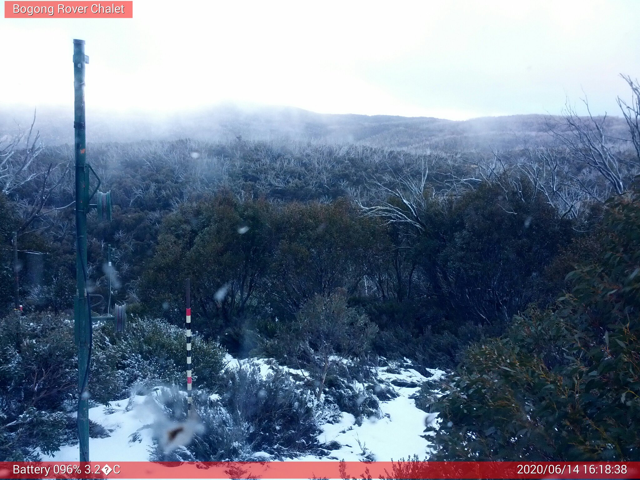 Bogong Web Cam 4:18pm Sunday 14th of June 2020