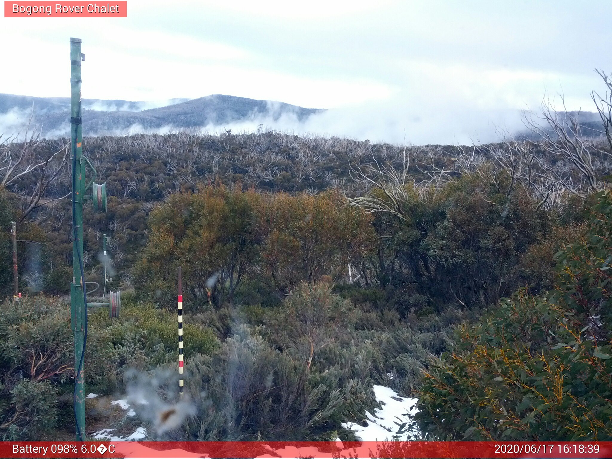 Bogong Web Cam 4:18pm Wednesday 17th of June 2020