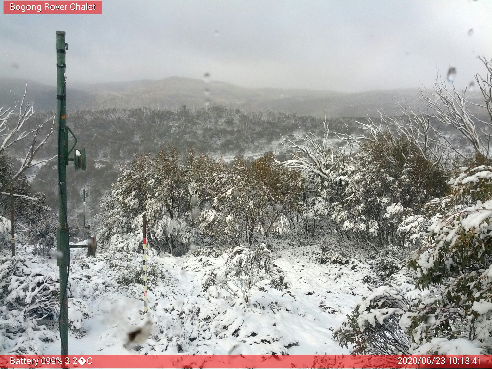 Bogong Web Cam 10:18am Tuesday 23rd of June 2020