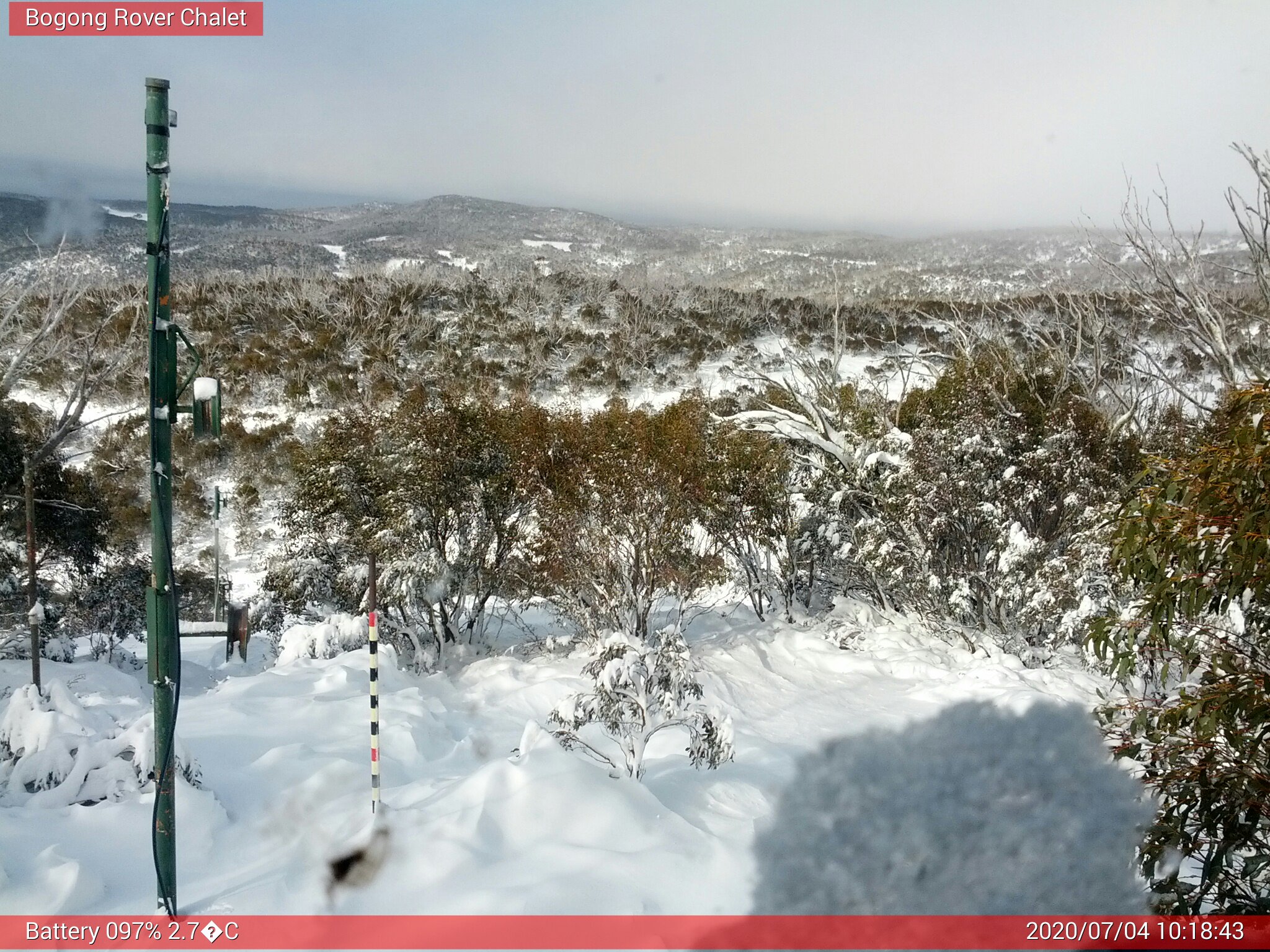 Bogong Web Cam 10:18am Saturday 4th of July 2020