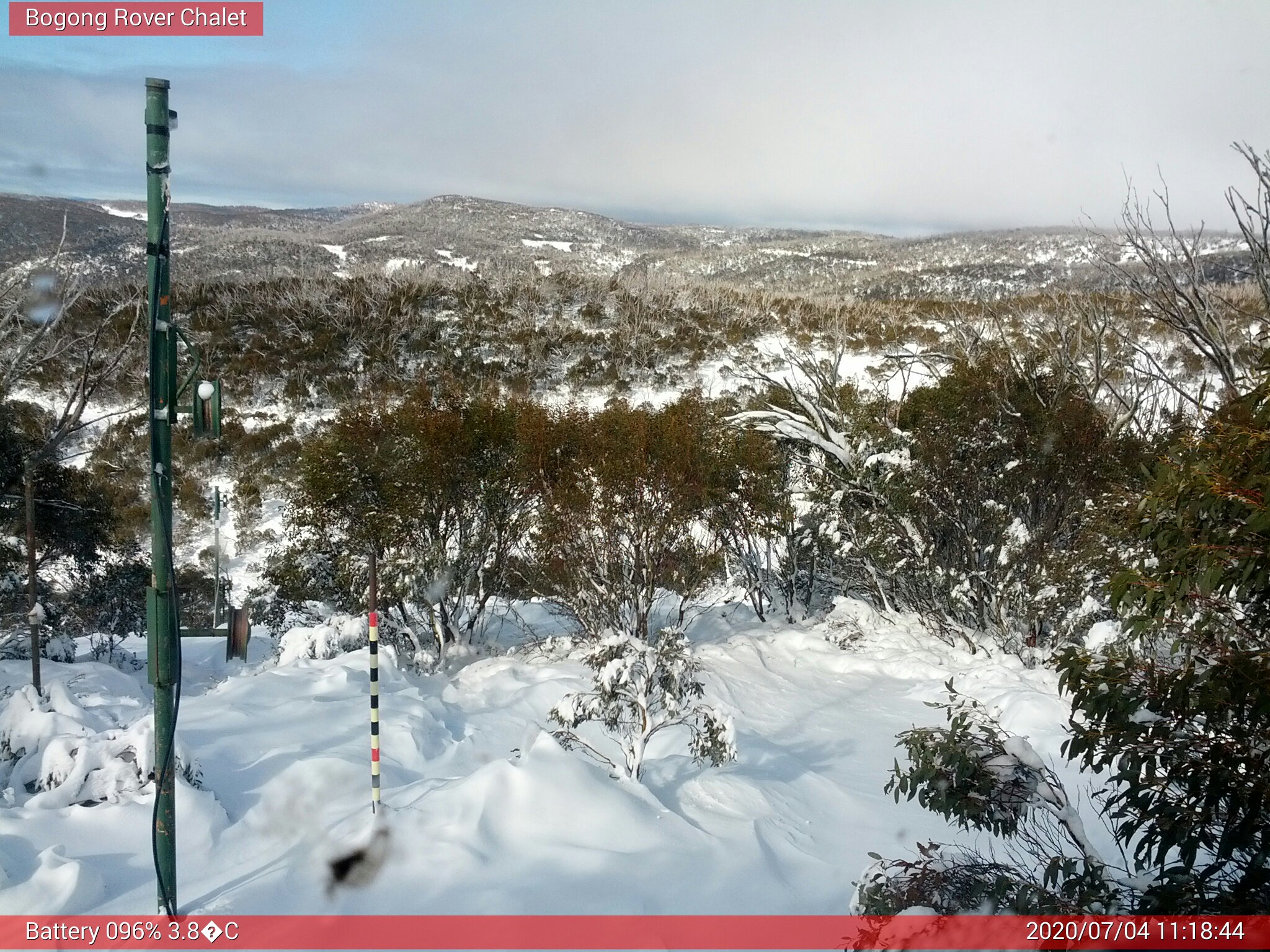 Bogong Web Cam 11:18am Saturday 4th of July 2020