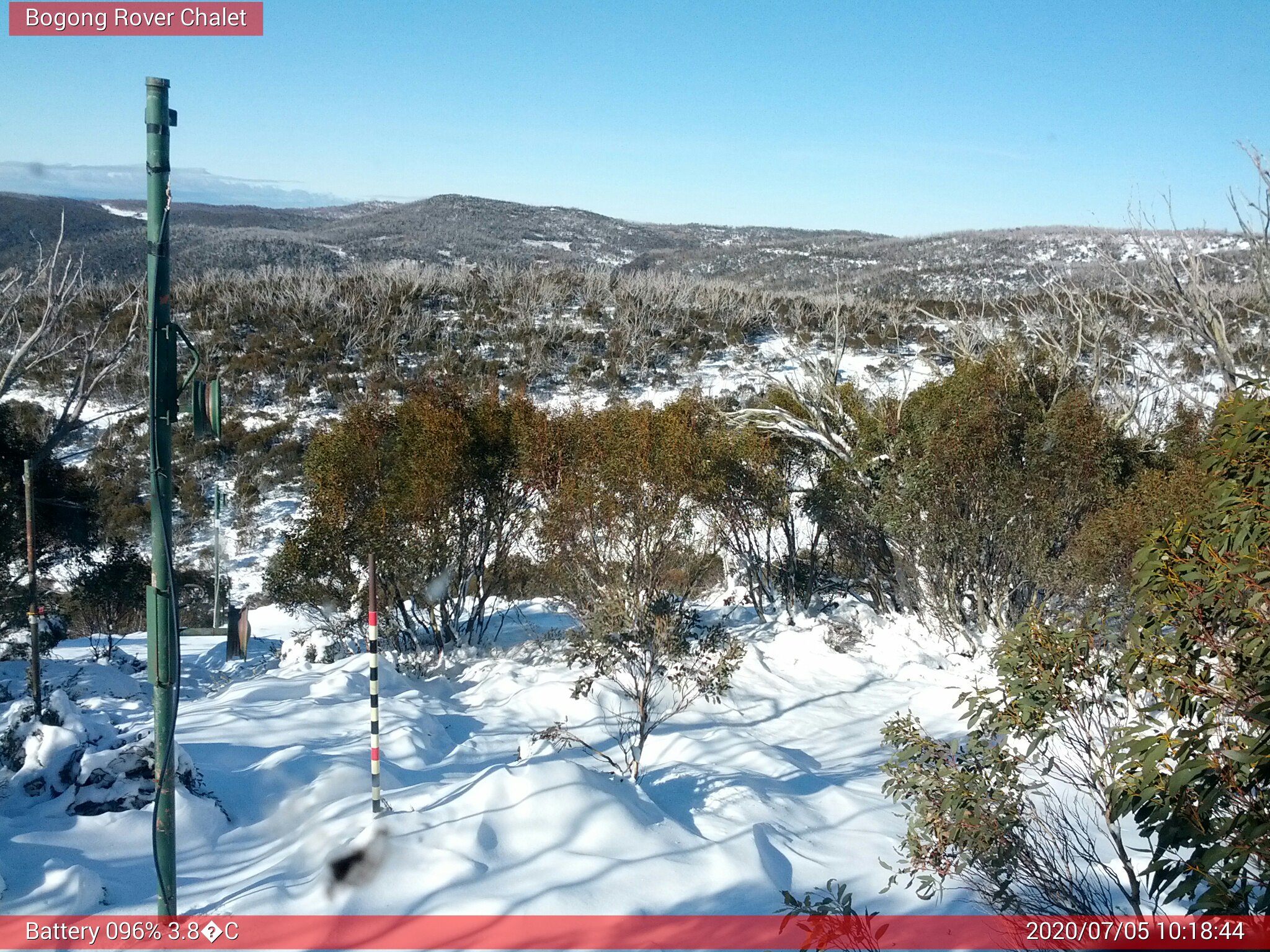 Bogong Web Cam 10:18am Sunday 5th of July 2020