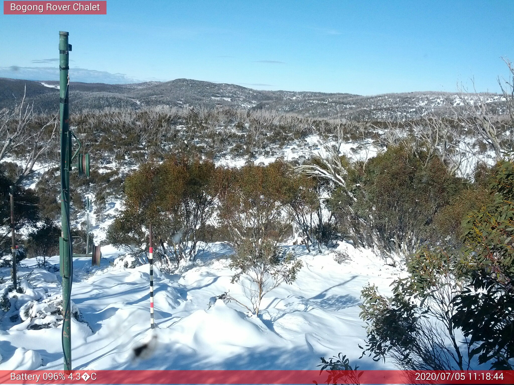 Bogong Web Cam 11:18am Sunday 5th of July 2020