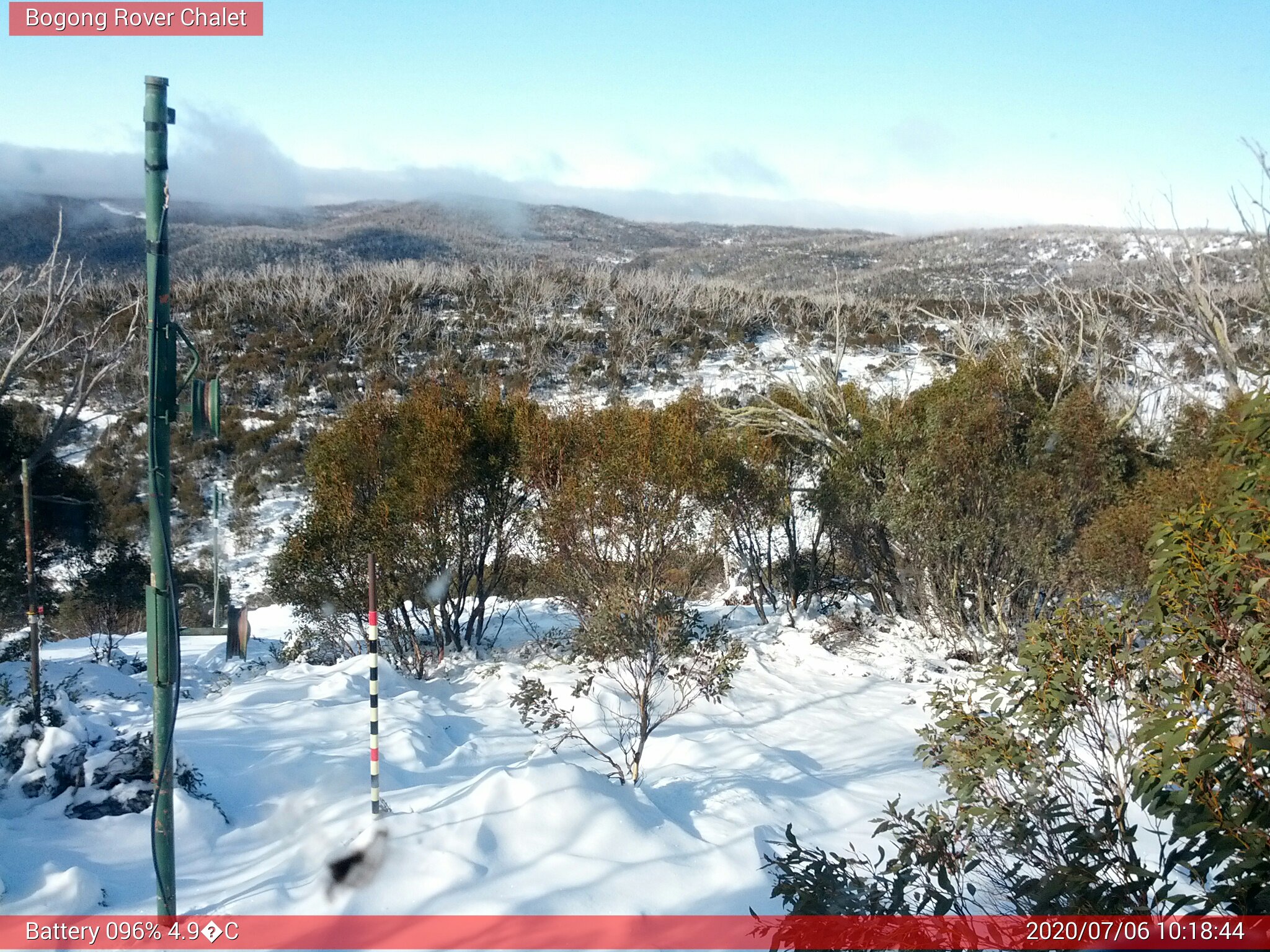 Bogong Web Cam 10:18am Monday 6th of July 2020