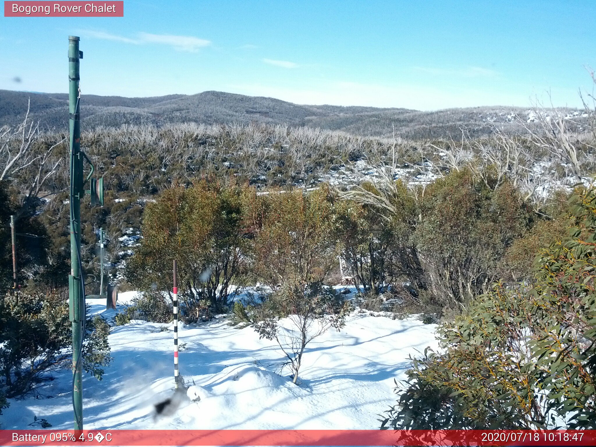 Bogong Web Cam 10:18am Saturday 18th of July 2020