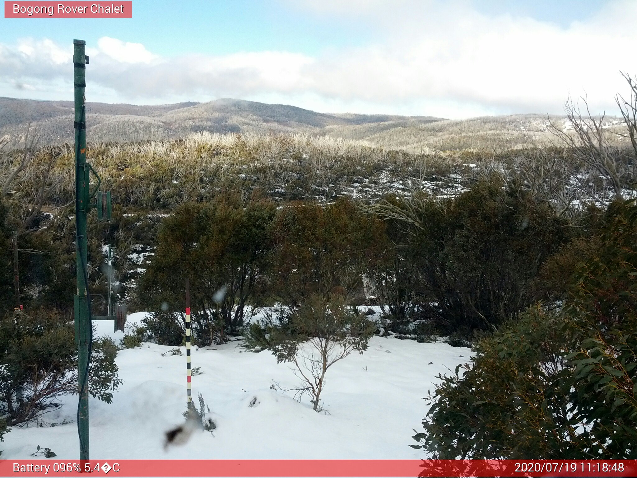 Bogong Web Cam 11:18am Sunday 19th of July 2020