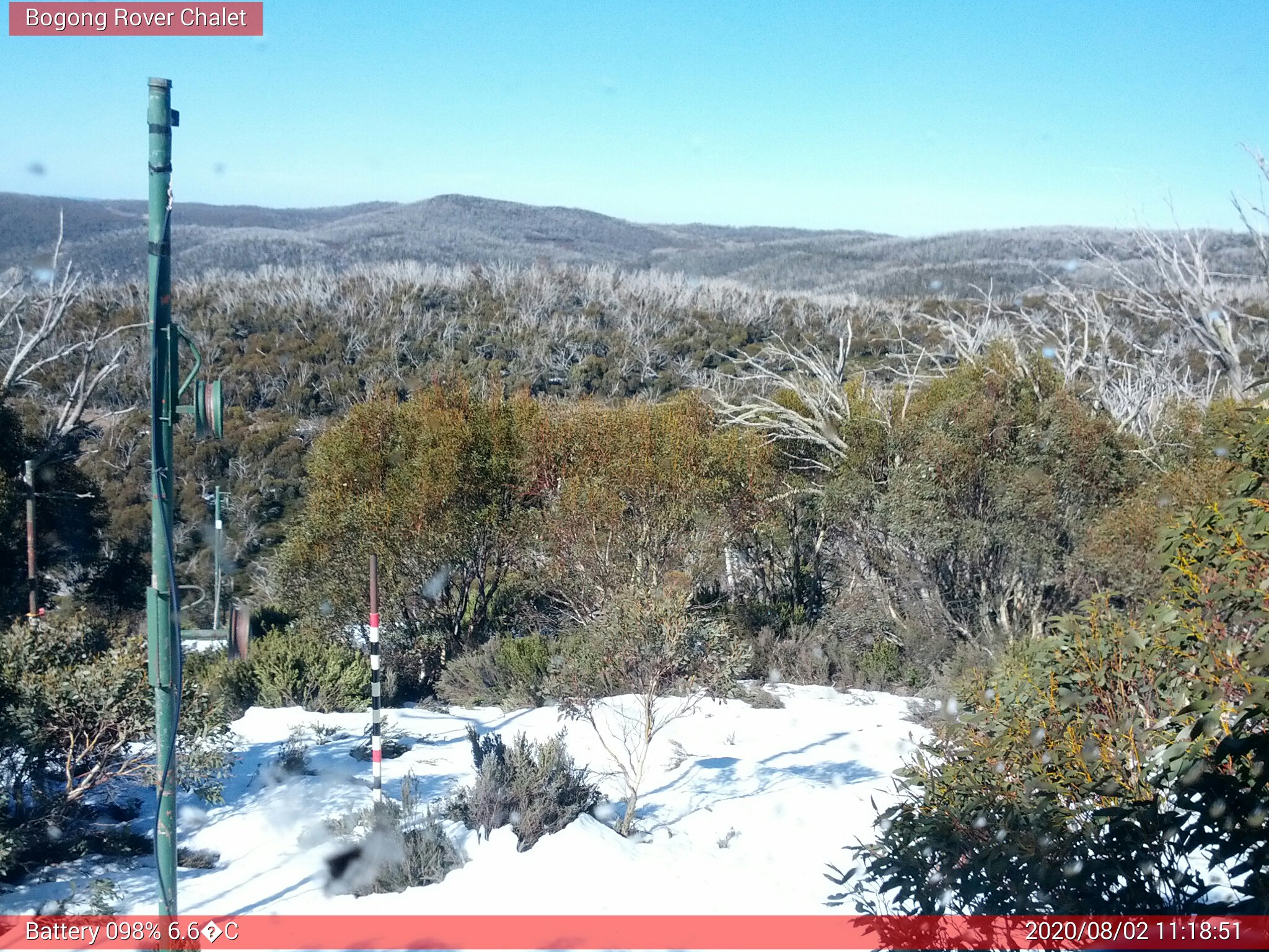 Bogong Web Cam 11:18am Sunday 2nd of August 2020