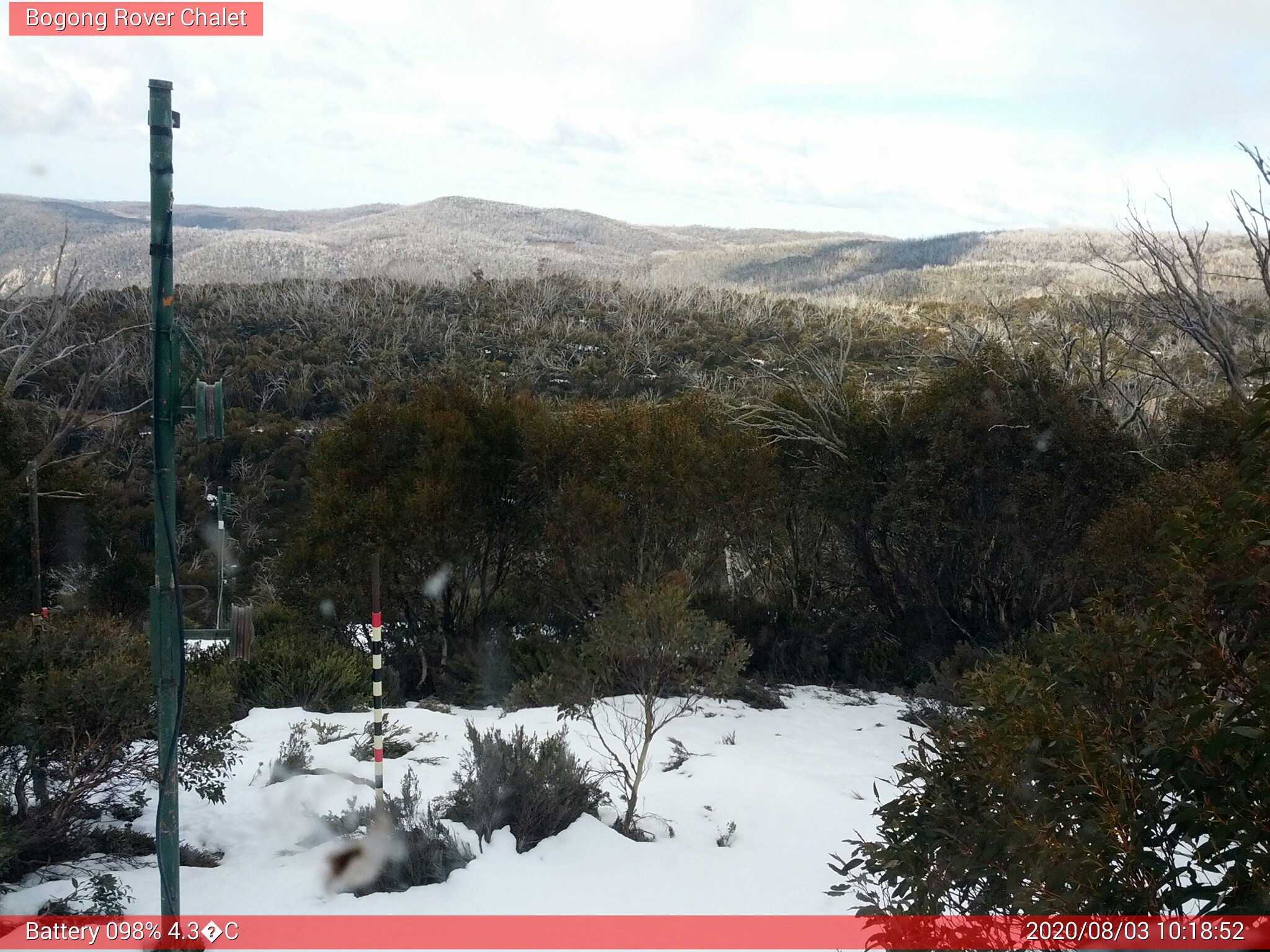 Bogong Web Cam 10:18am Monday 3rd of August 2020