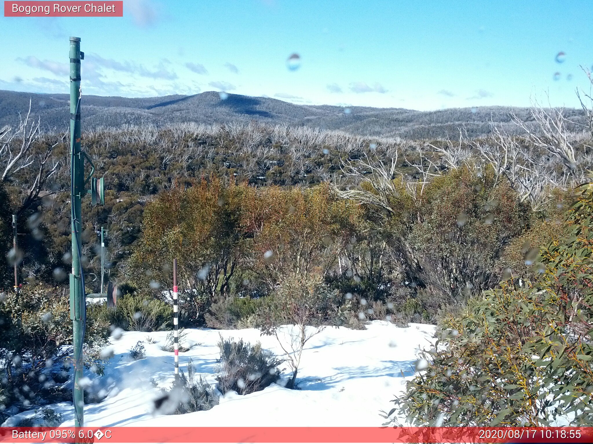 Bogong Web Cam 10:18am Monday 17th of August 2020