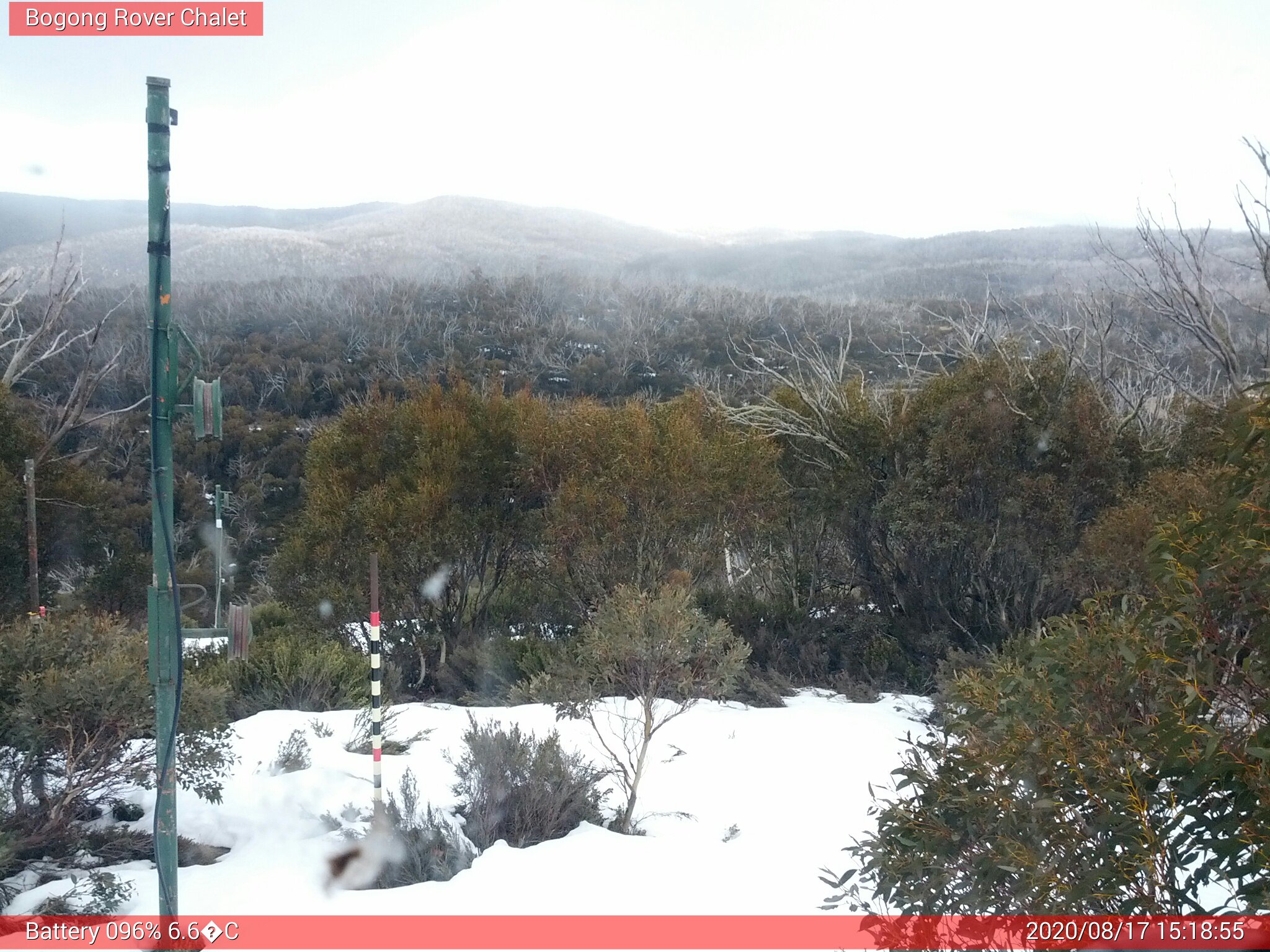 Bogong Web Cam 3:18pm Monday 17th of August 2020