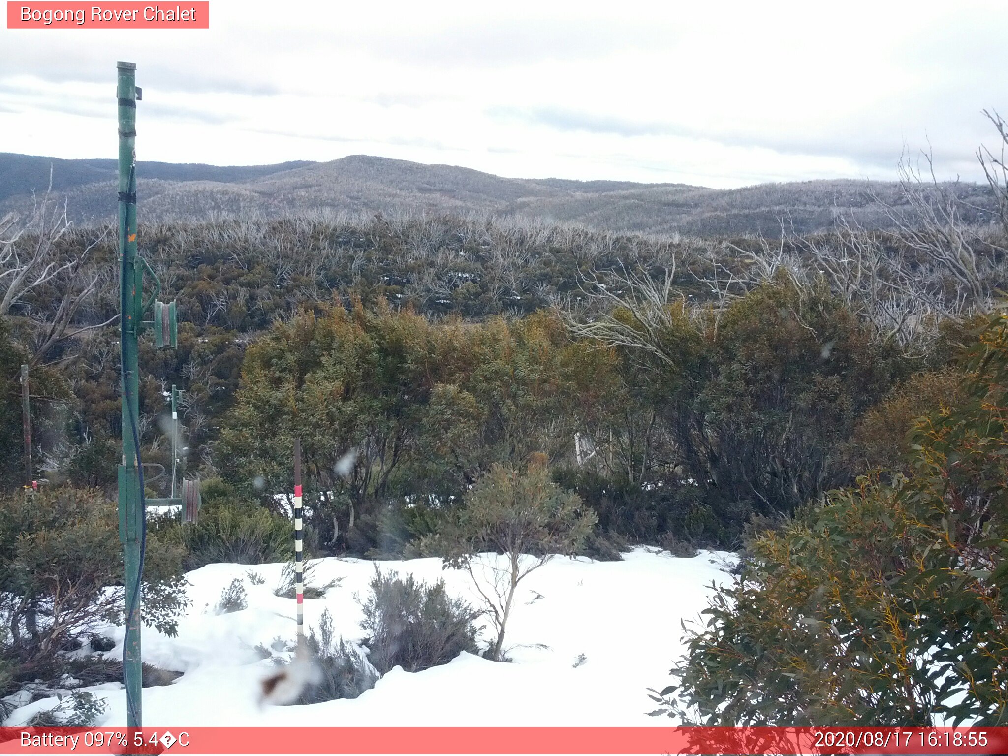 Bogong Web Cam 4:18pm Monday 17th of August 2020