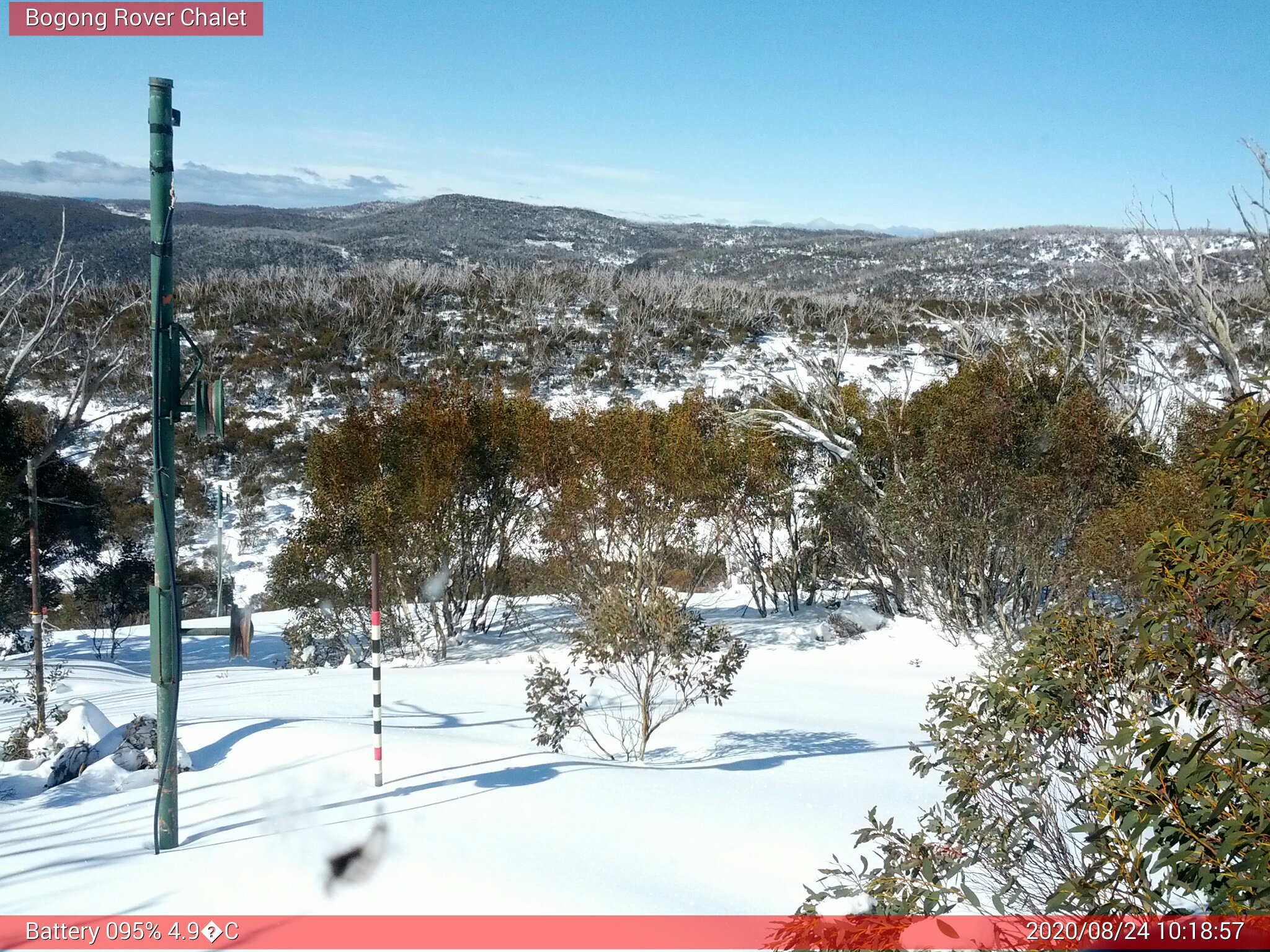 Bogong Web Cam 10:18am Monday 24th of August 2020