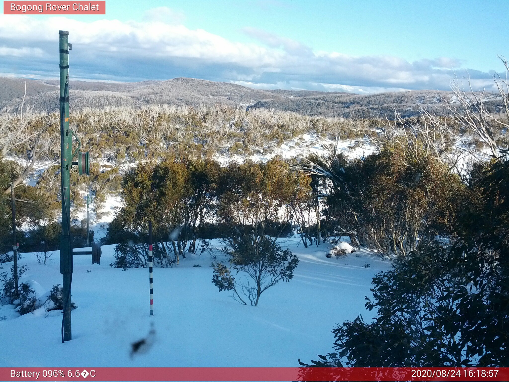 Bogong Web Cam 4:18pm Monday 24th of August 2020