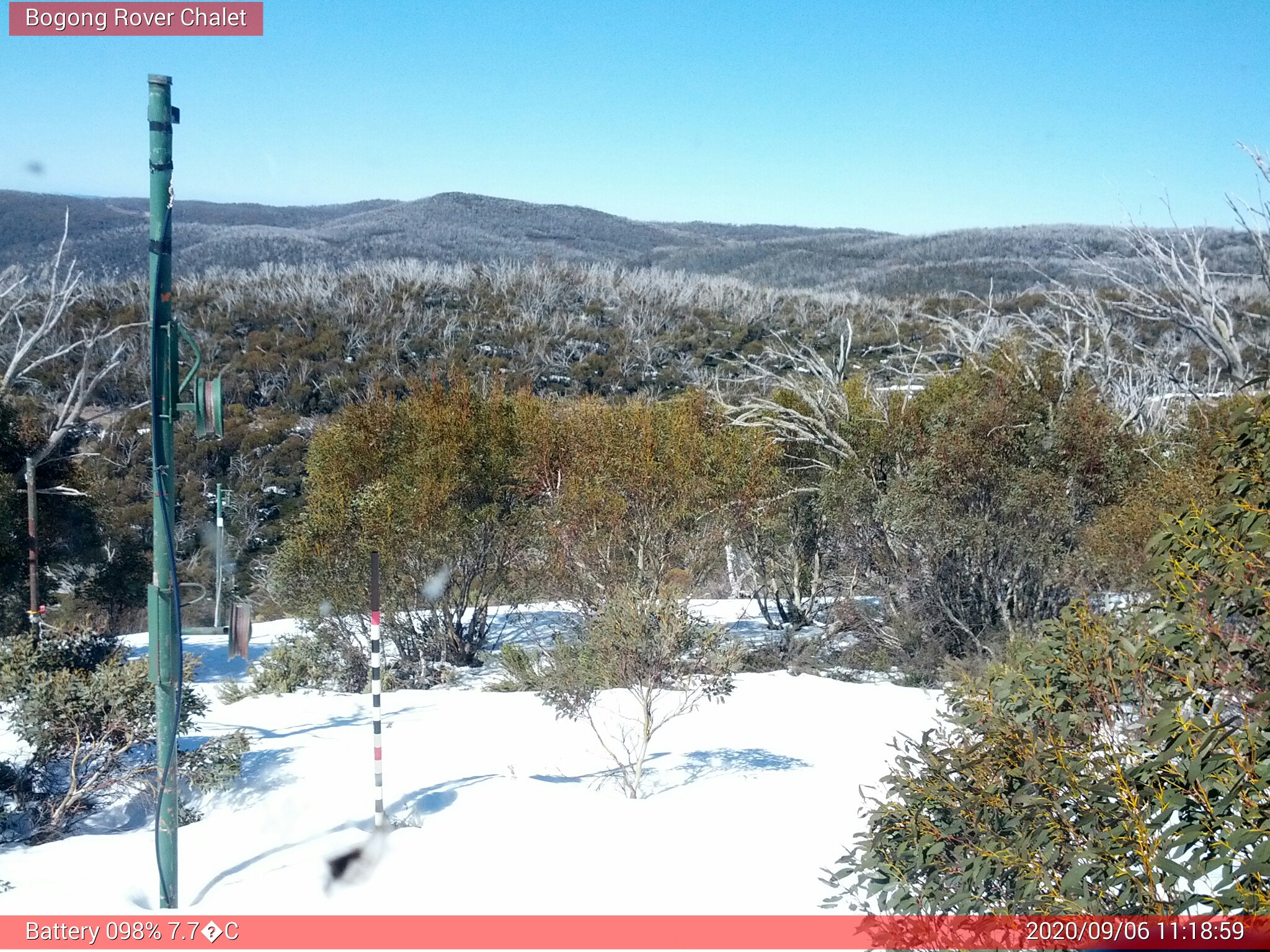 Bogong Web Cam 11:18am Sunday 6th of September 2020