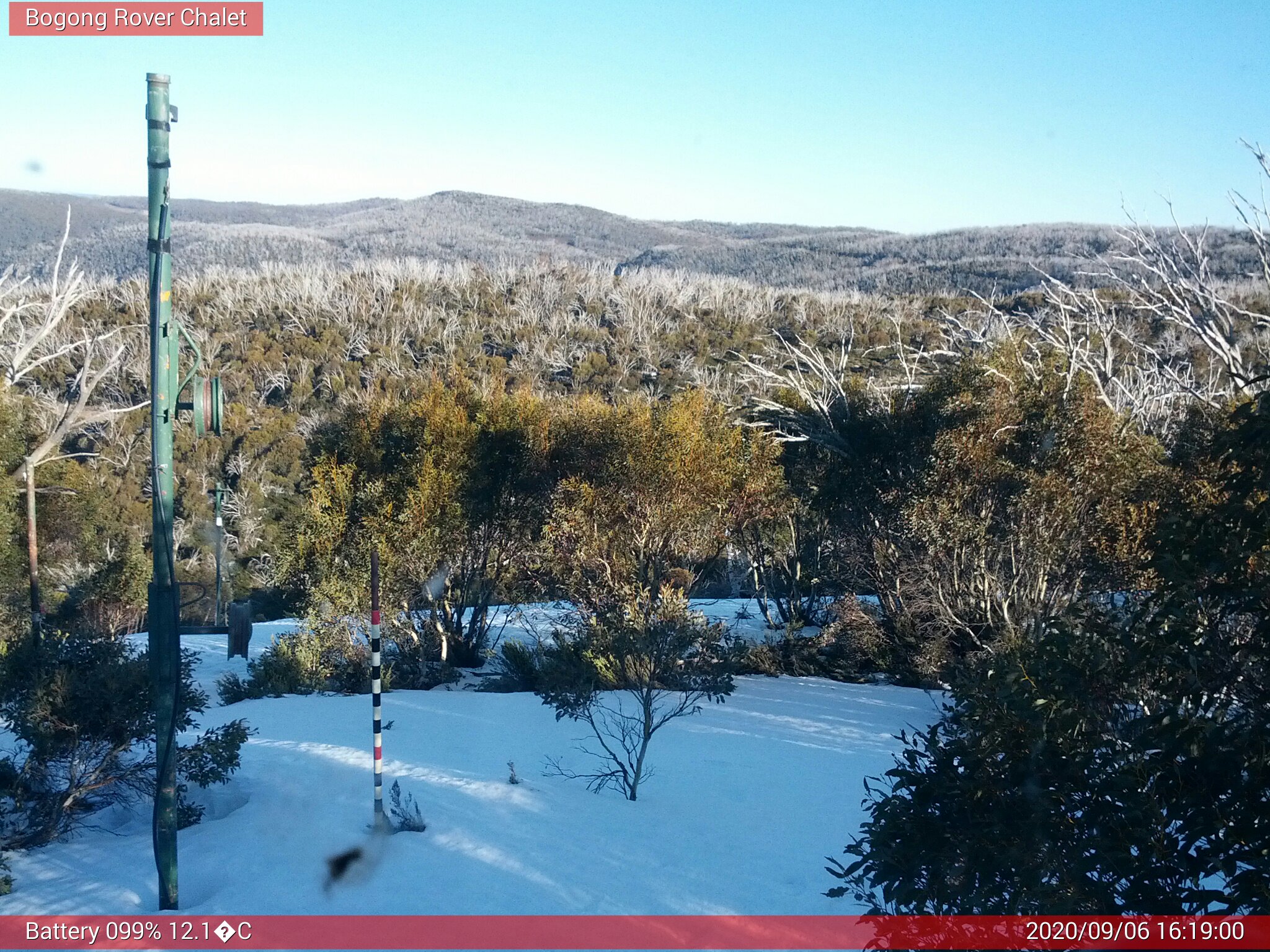 Bogong Web Cam 4:18pm Sunday 6th of September 2020