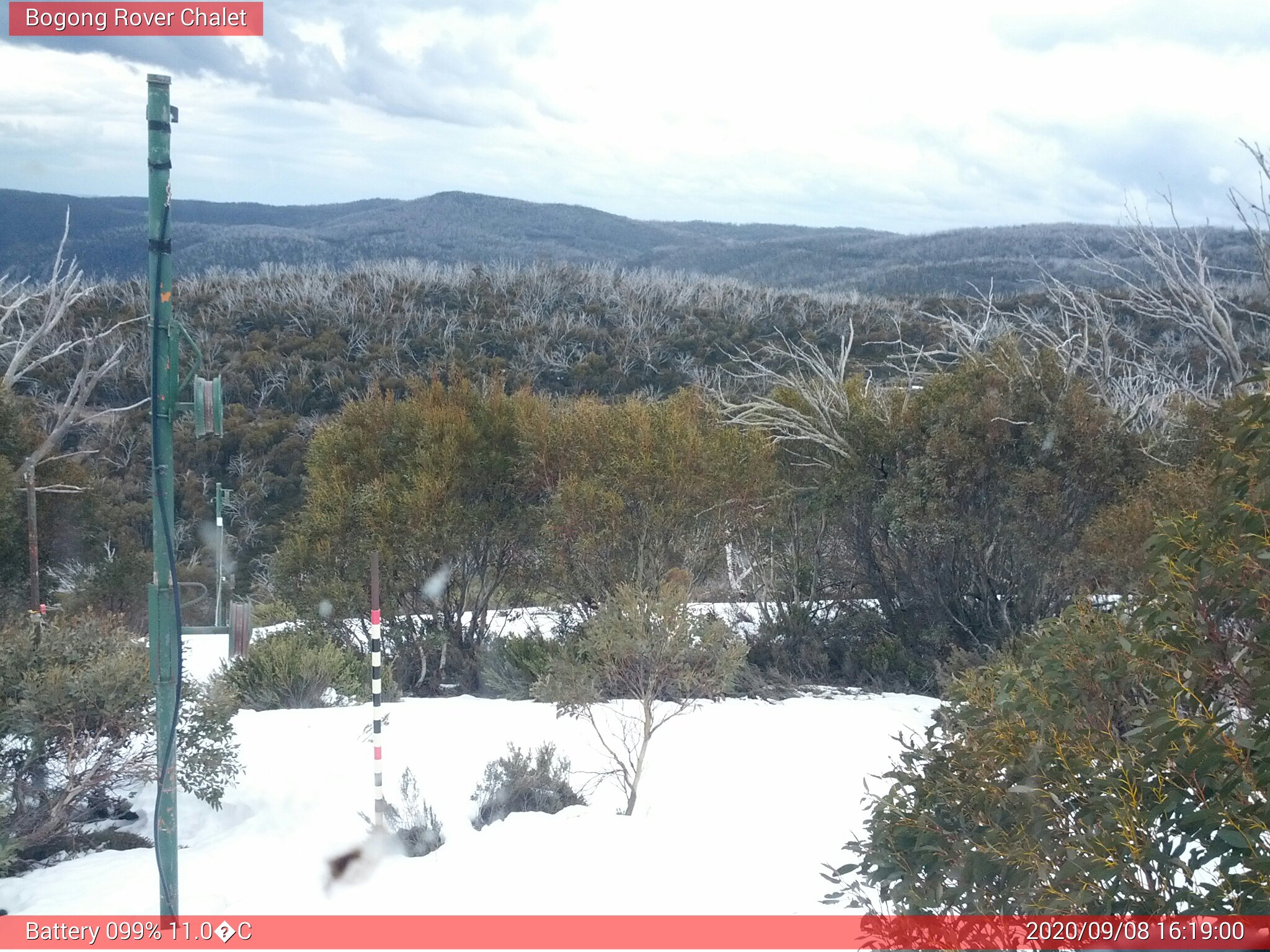 Bogong Web Cam 4:18pm Tuesday 8th of September 2020