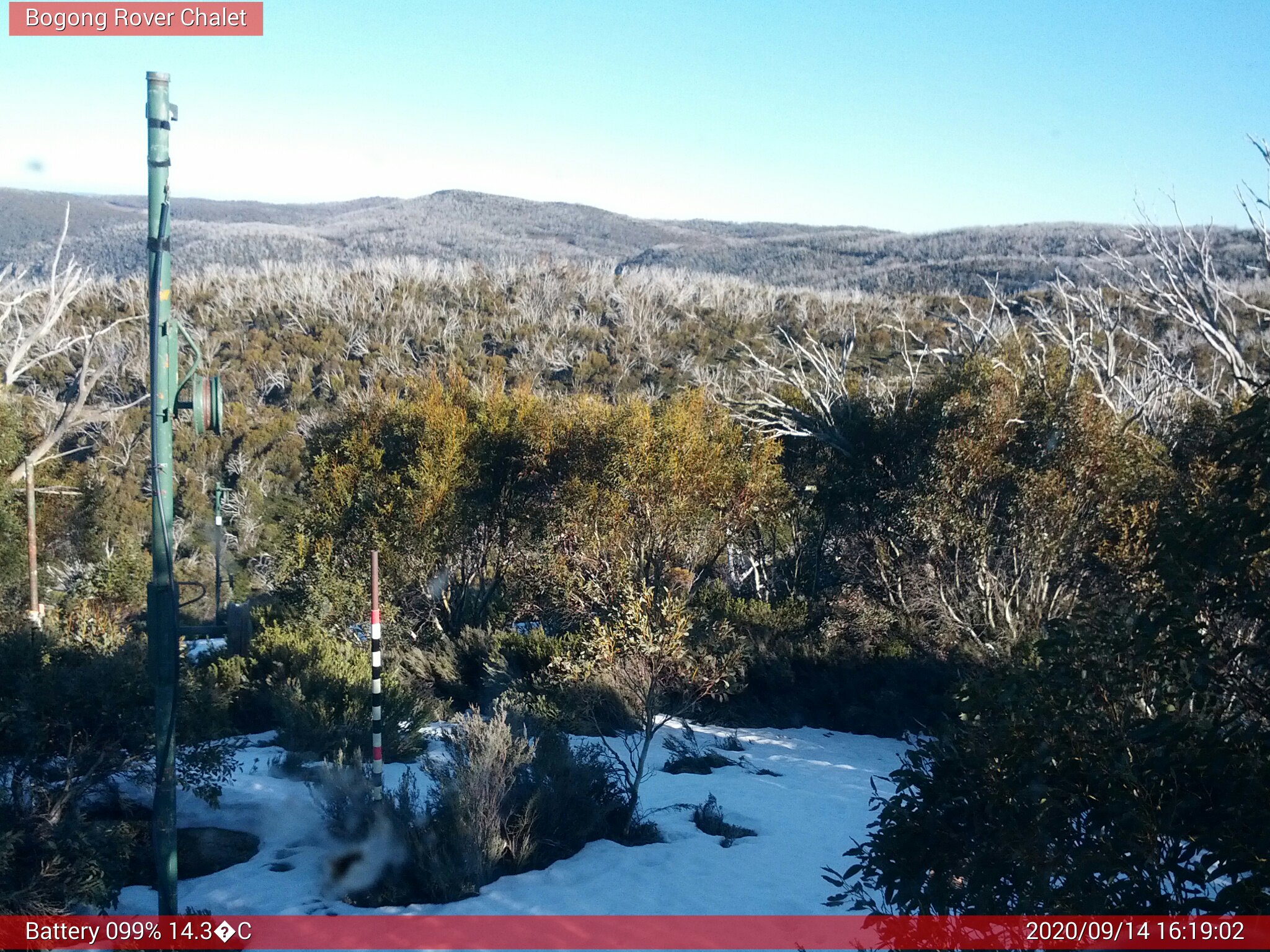 Bogong Web Cam 4:19pm Monday 14th of September 2020