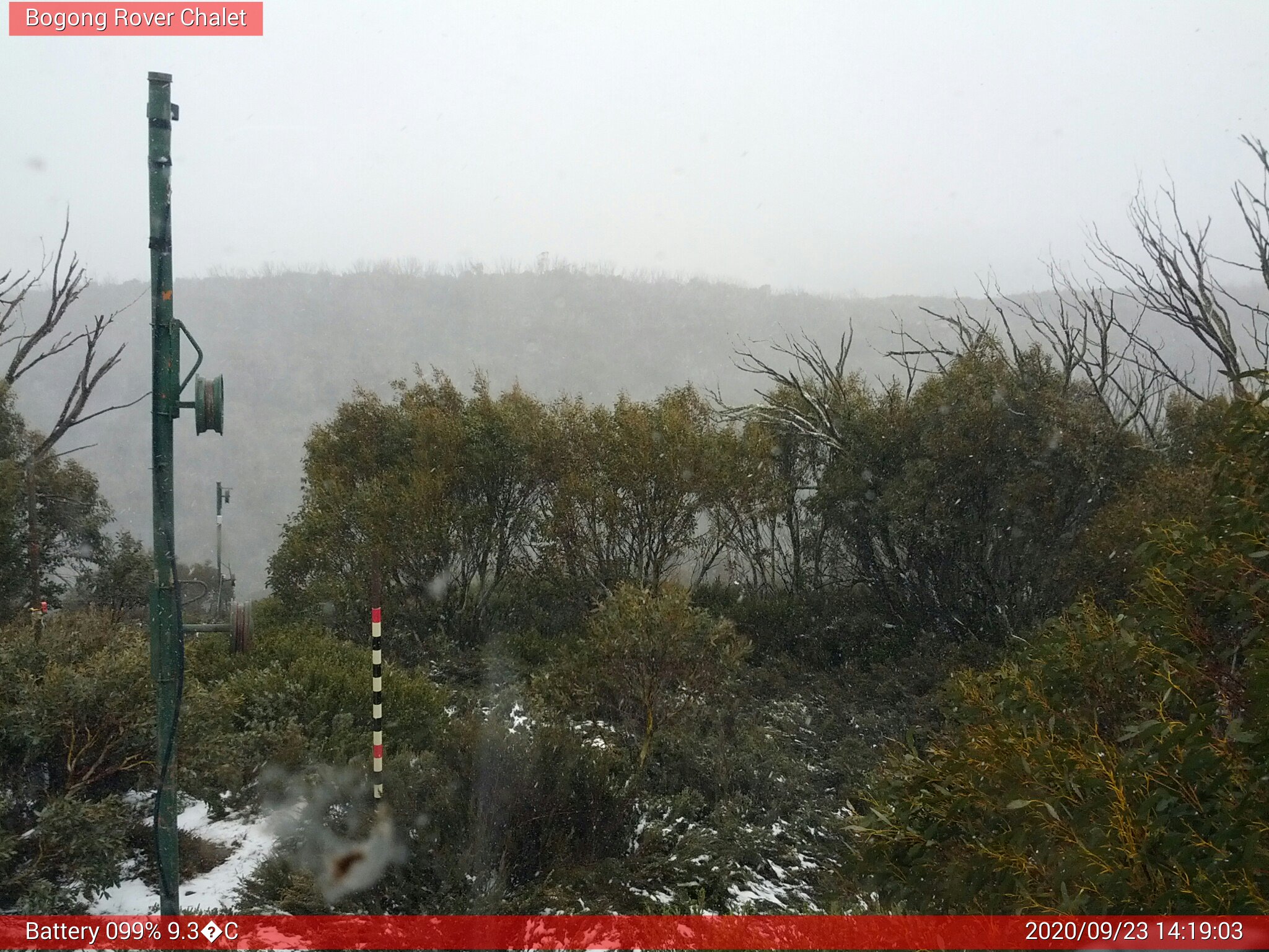 Bogong Web Cam 2:19pm Wednesday 23rd of September 2020