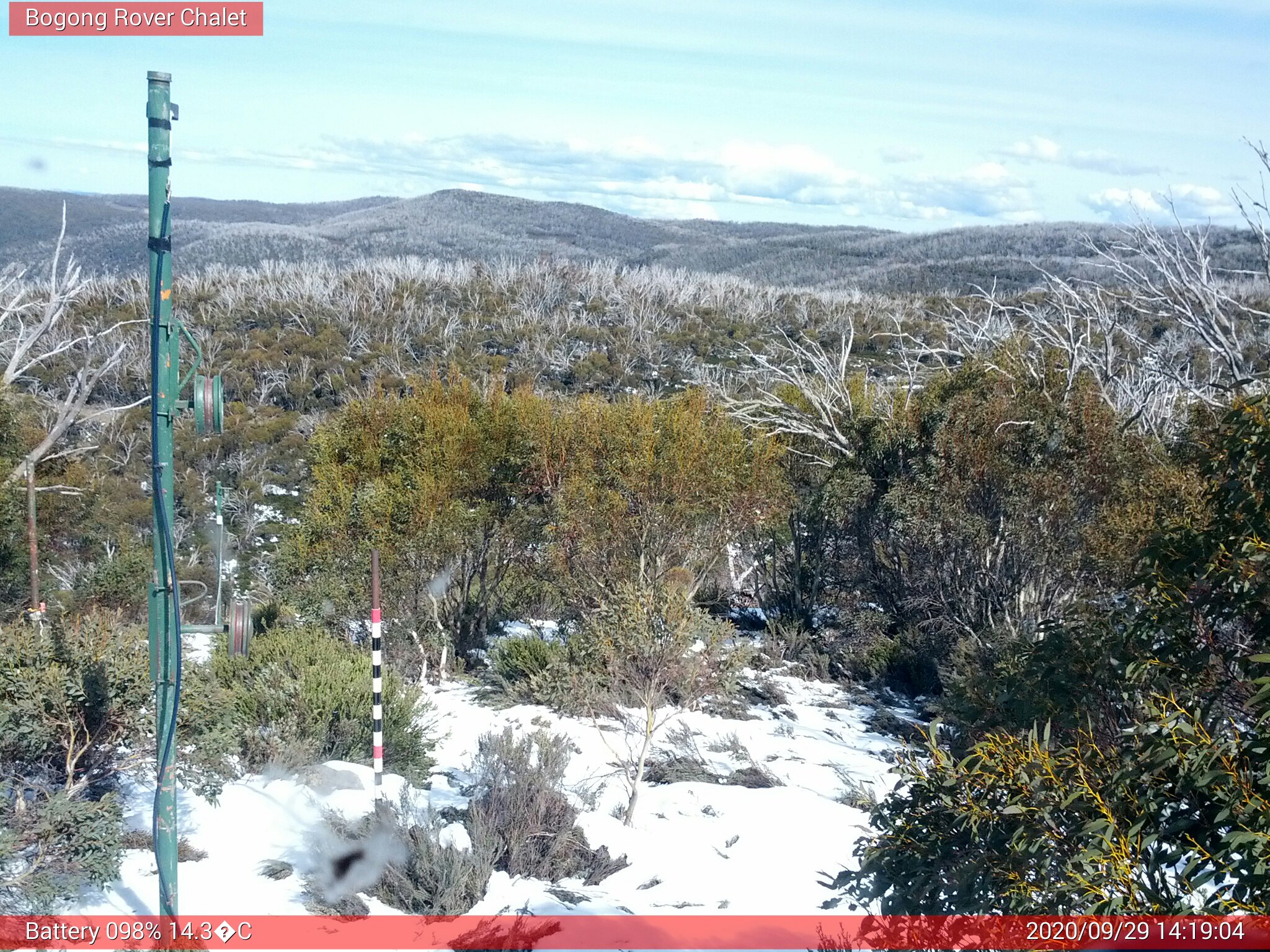 Bogong Web Cam 2:19pm Tuesday 29th of September 2020