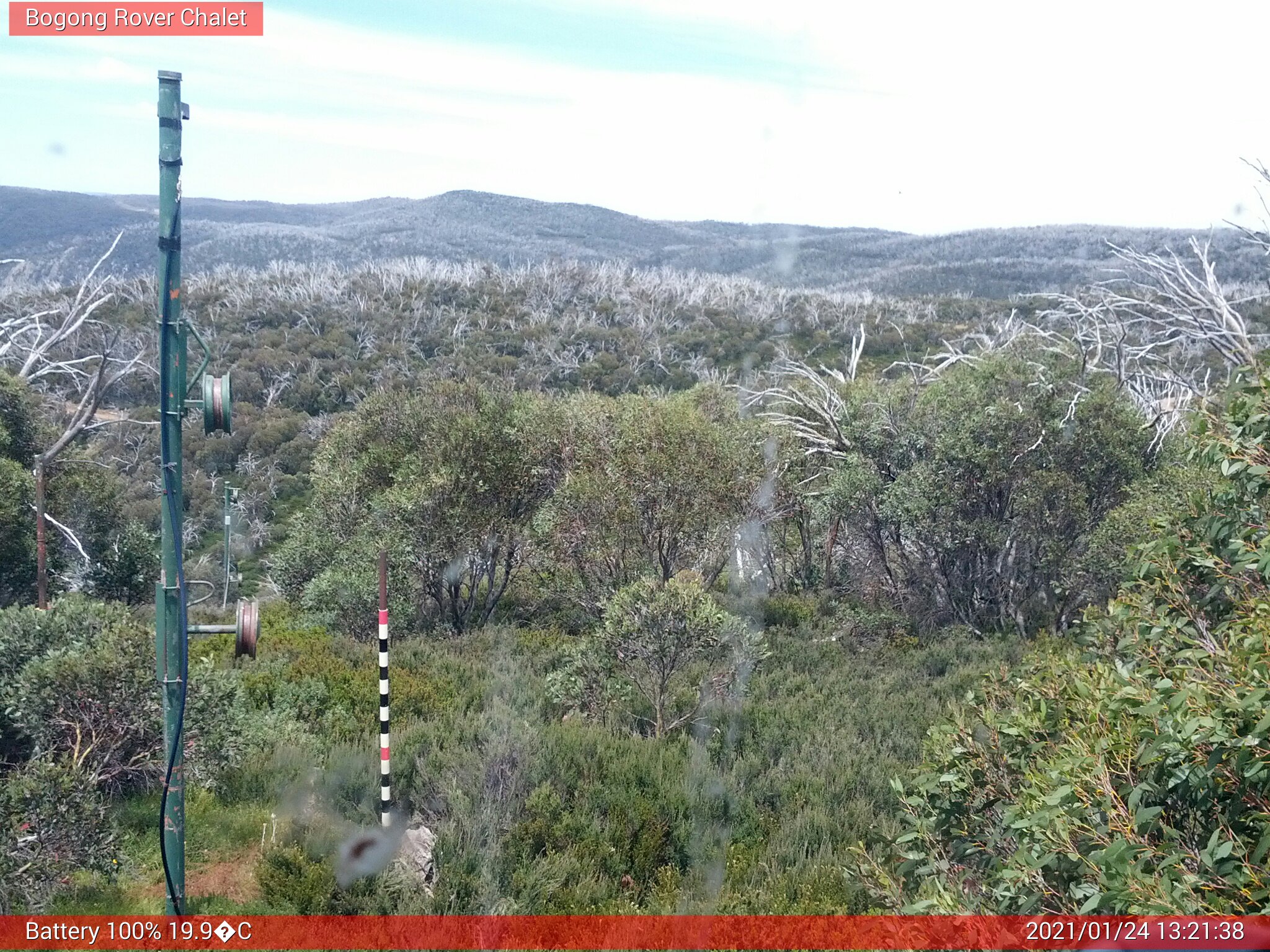 Bogong Web Cam 1:21pm Sunday 24th of January 2021