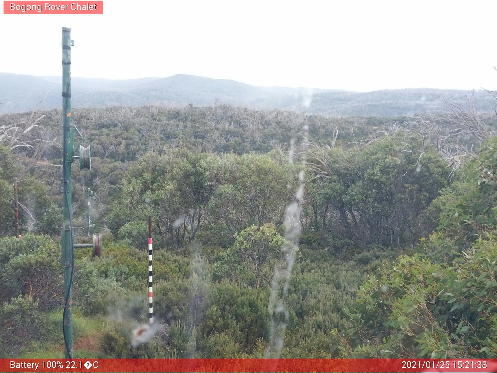 Bogong Web Cam 3:21pm Monday 25th of January 2021